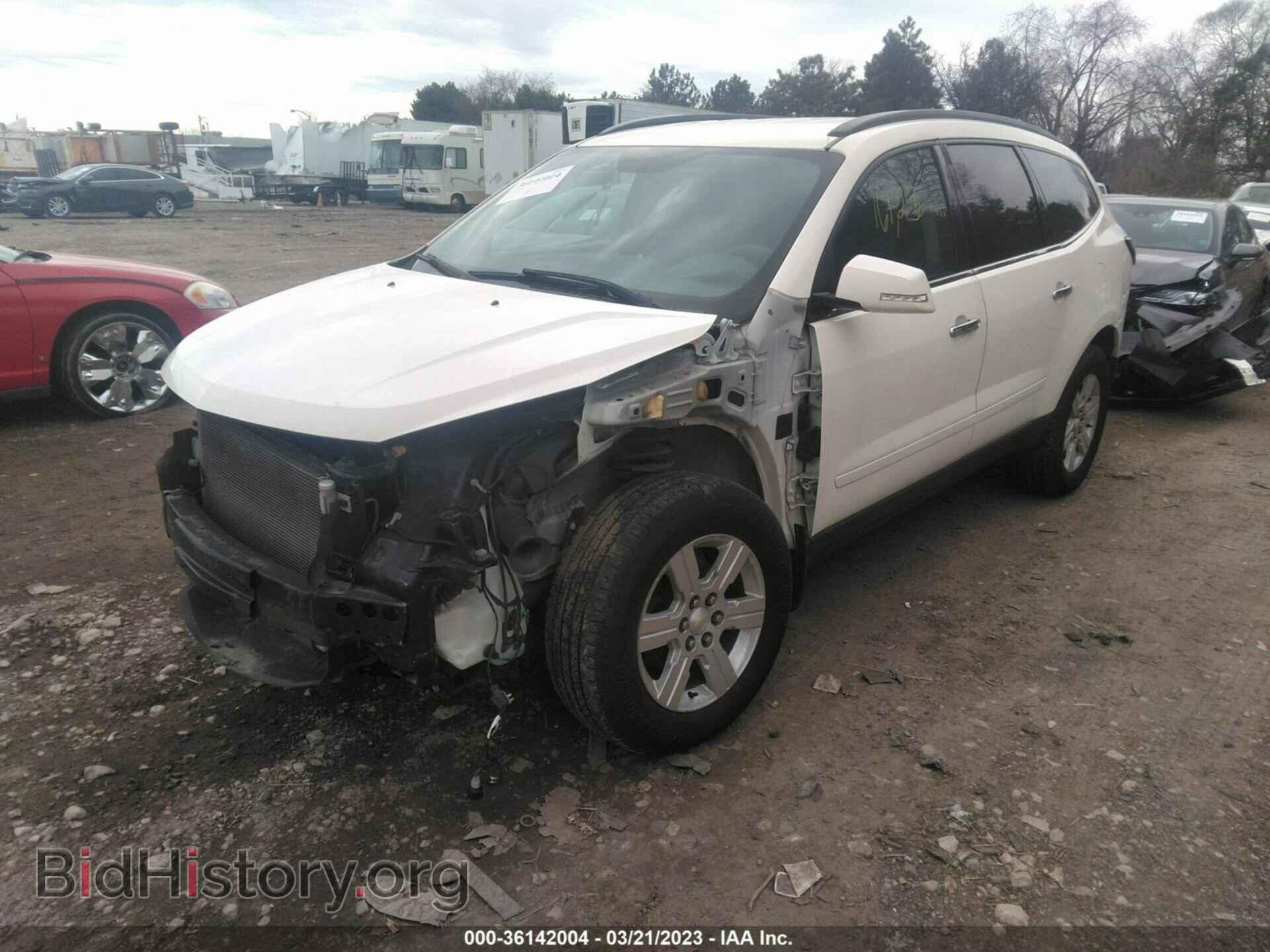 2015 CHEVROLET TRAVERSE - VIN: 1GNKVHKD5FJ110691 - Фото 2