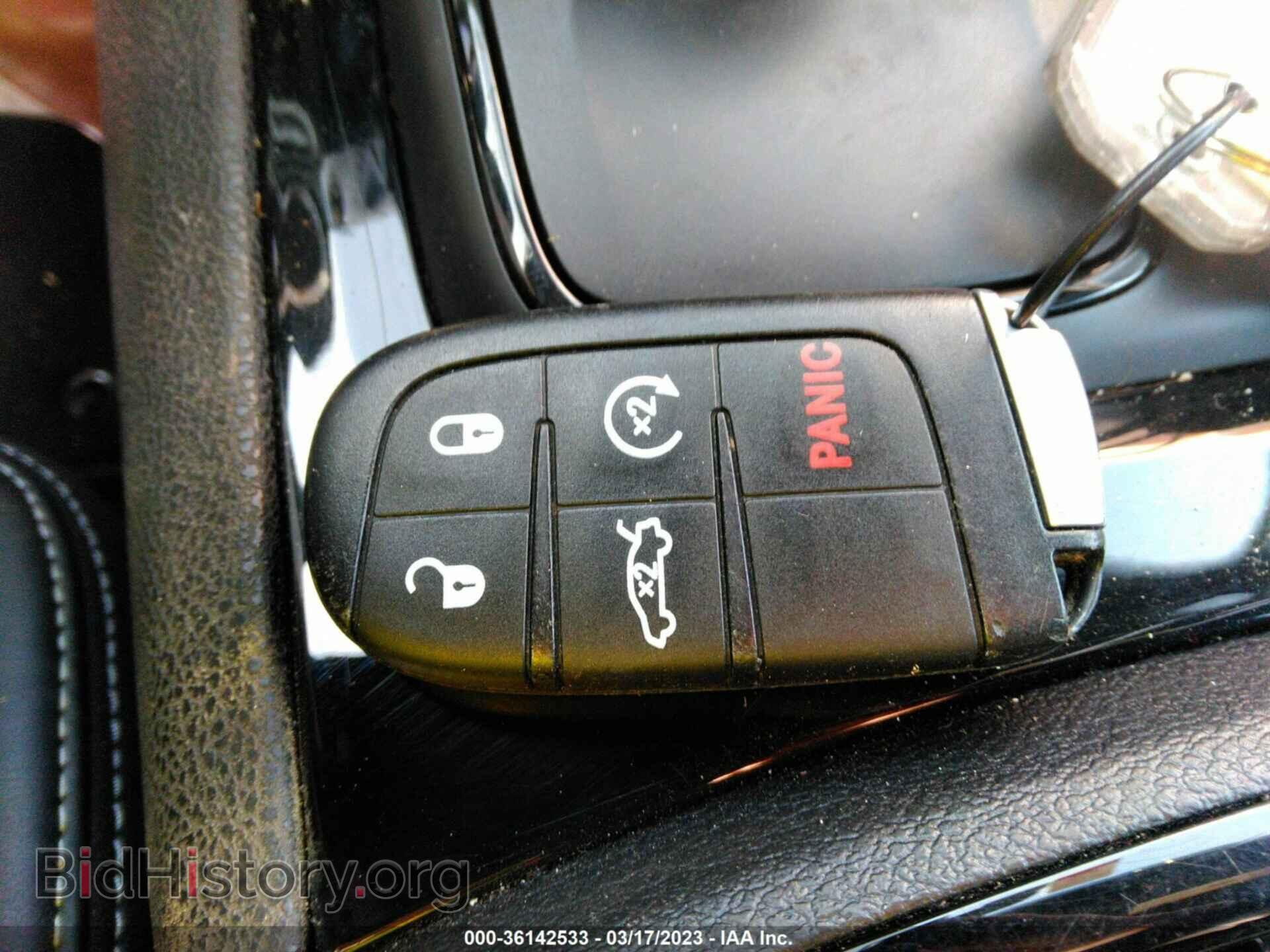 2021 CHRYSLER 300 - VIN: 2C3CCABG2MH554358 - Фото 11