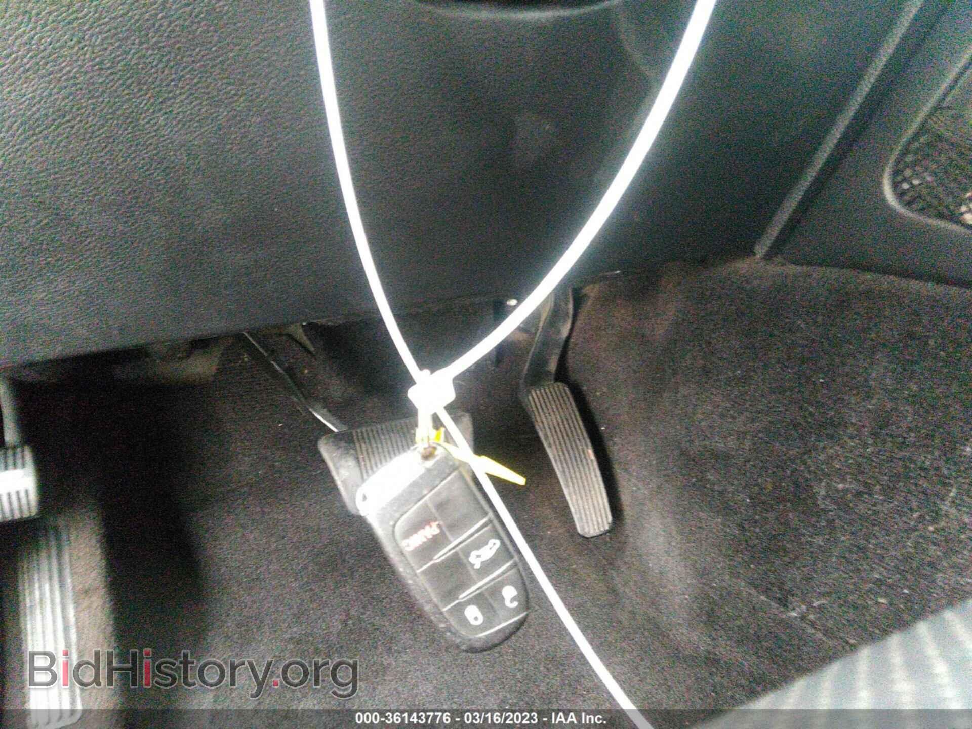 2016 DODGE CHALLENGER - VIN: 2C3CDZAG1GH225457 - Photo 11