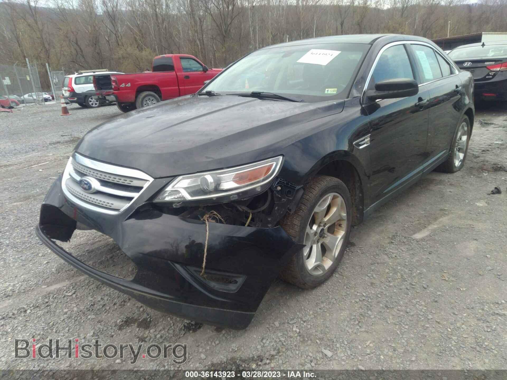 2011 FORD TAURUS - VIN: 1FAHP2HW2BG119087 - Photo 2