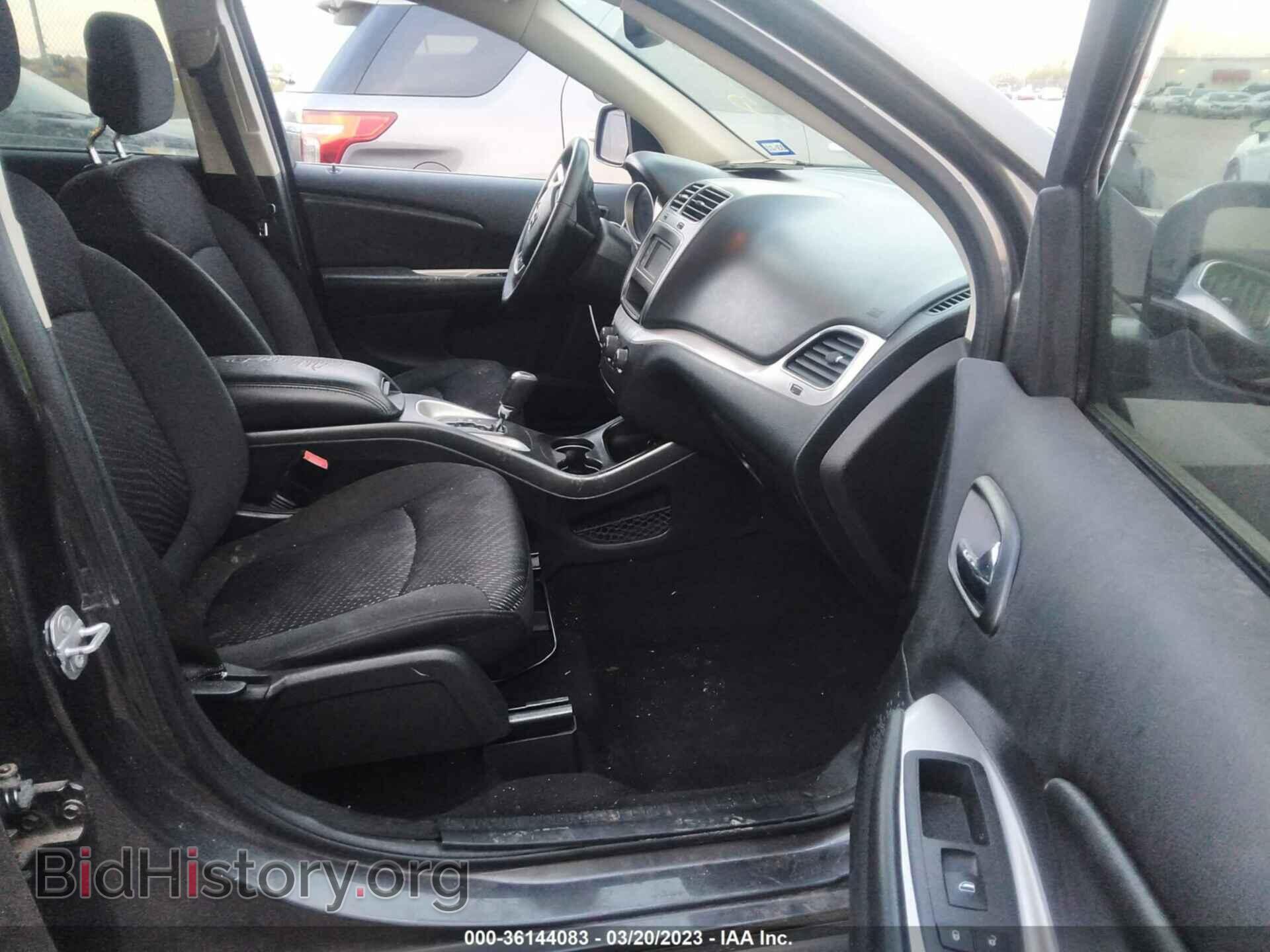 2018 DODGE JOURNEY - VIN: 3C4PDCAB0JT447095 - Фото 5