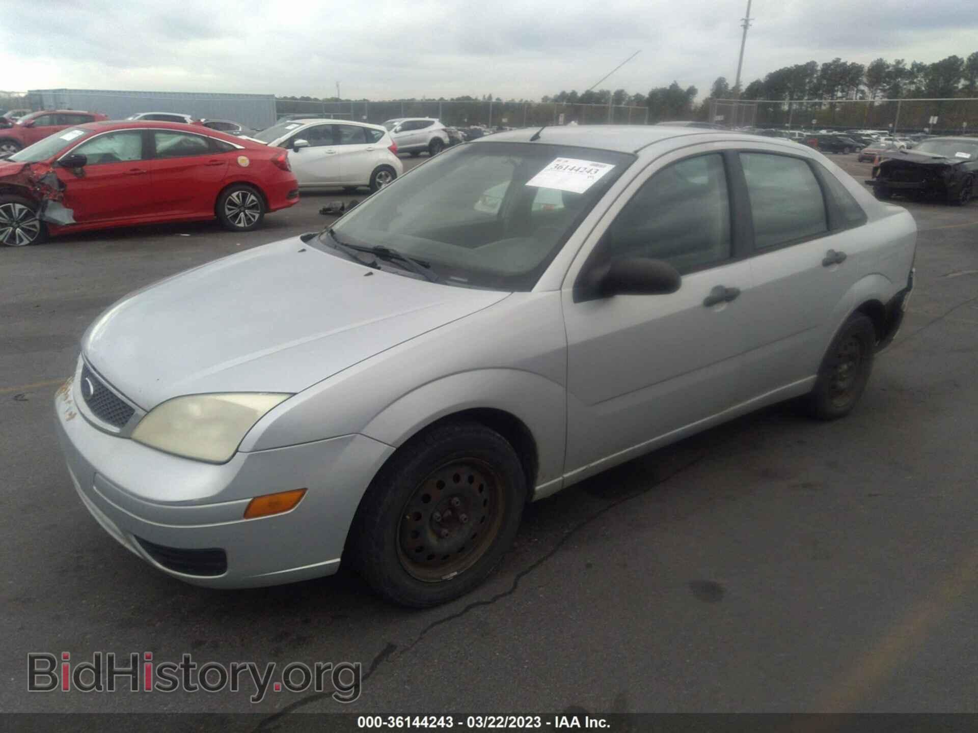2007 FORD FOCUS - VIN: 1FAFP34N57W134934 - Фото 2