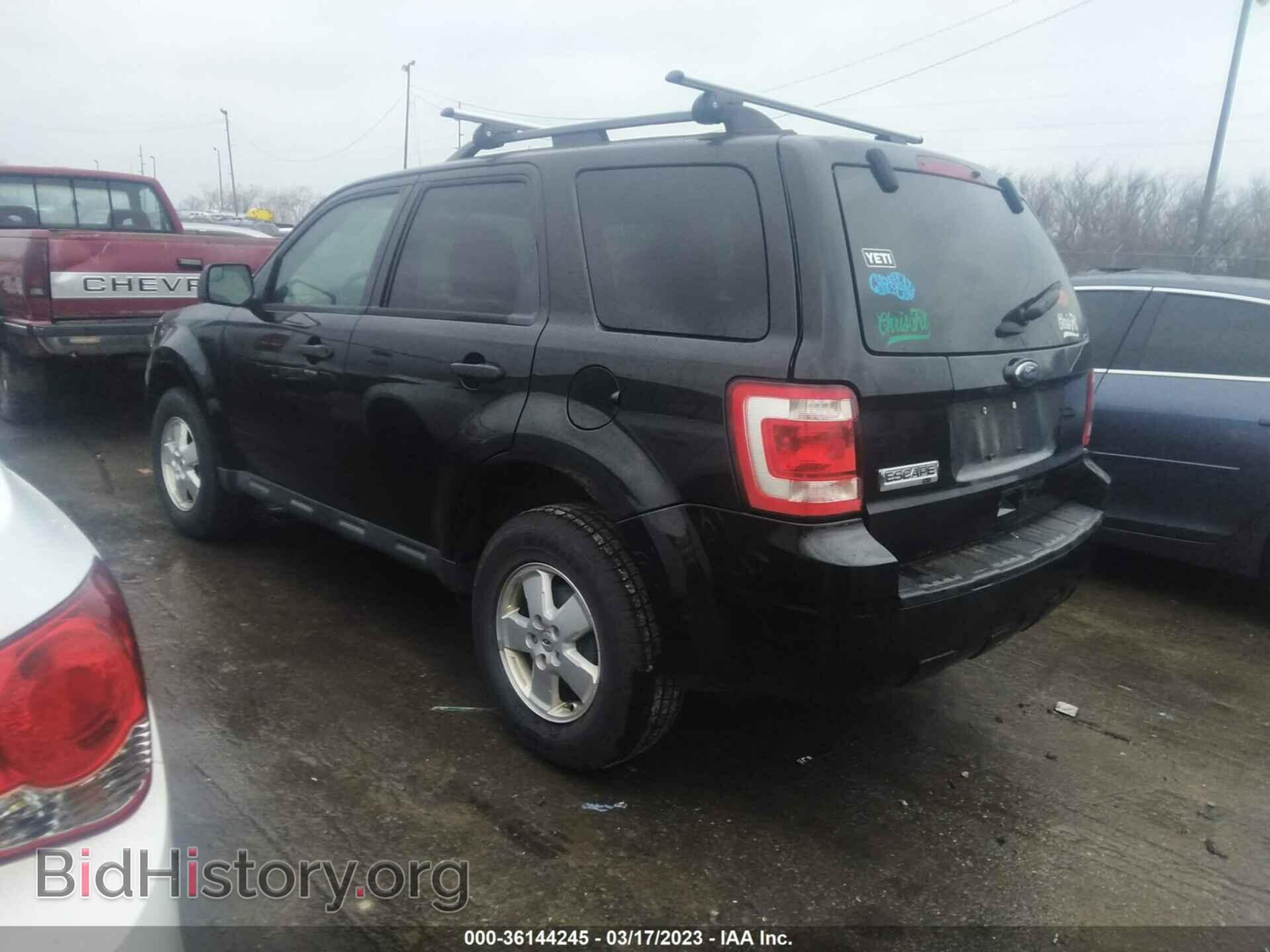 2011 FORD ESCAPE - VIN: 1FMCU0D74BKC17188 - Фото 3