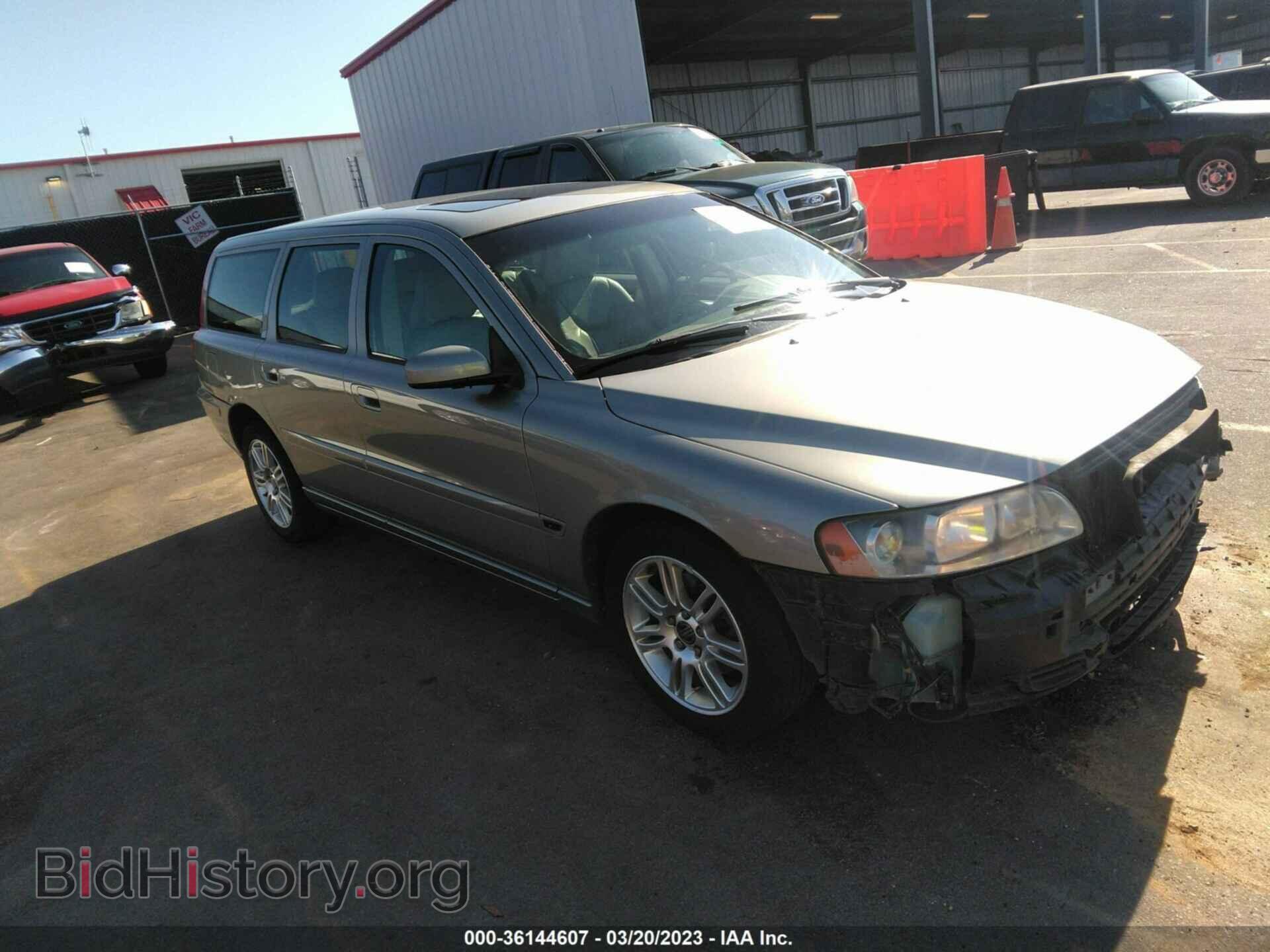 Фотография YV1SW612262574584 - VOLVO V70 2006