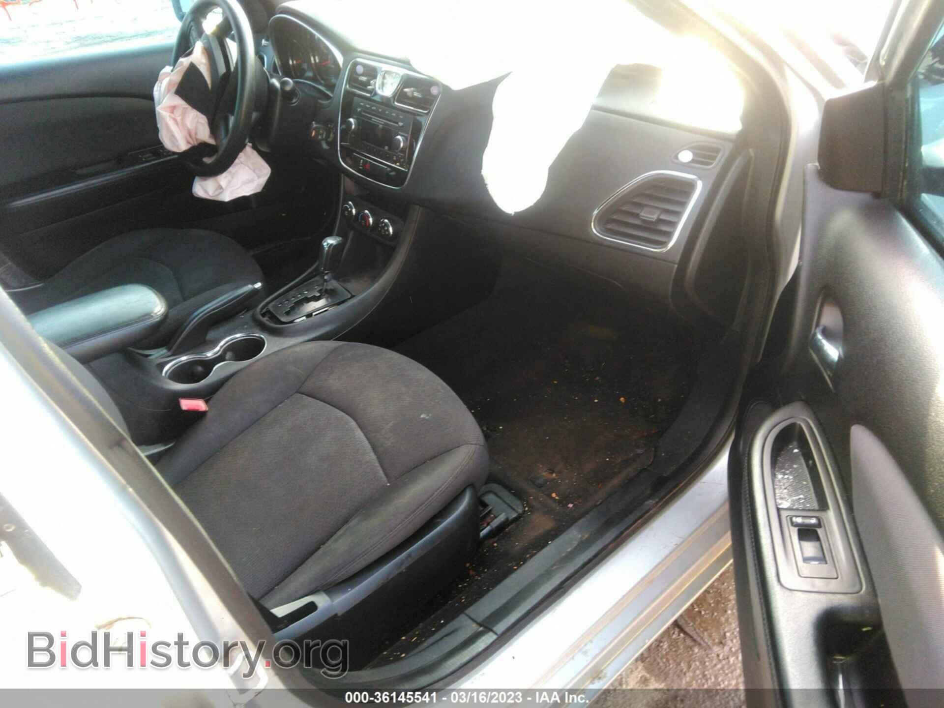 2012 CHRYSLER 200 - VIN: 1C3CCBAB9CN282649 - Photo 5
