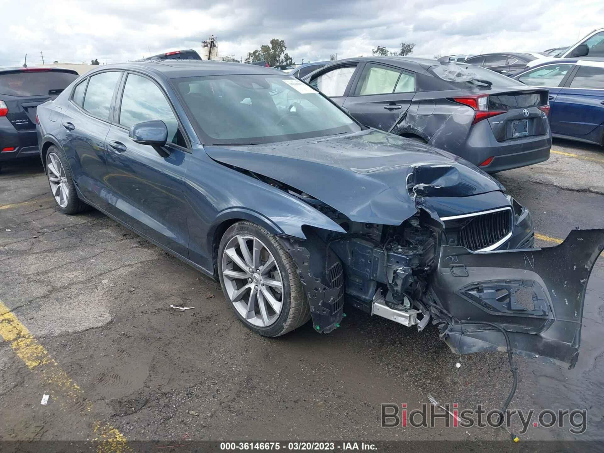 Photo 7JR102FK9KG011082 - VOLVO S60 2019