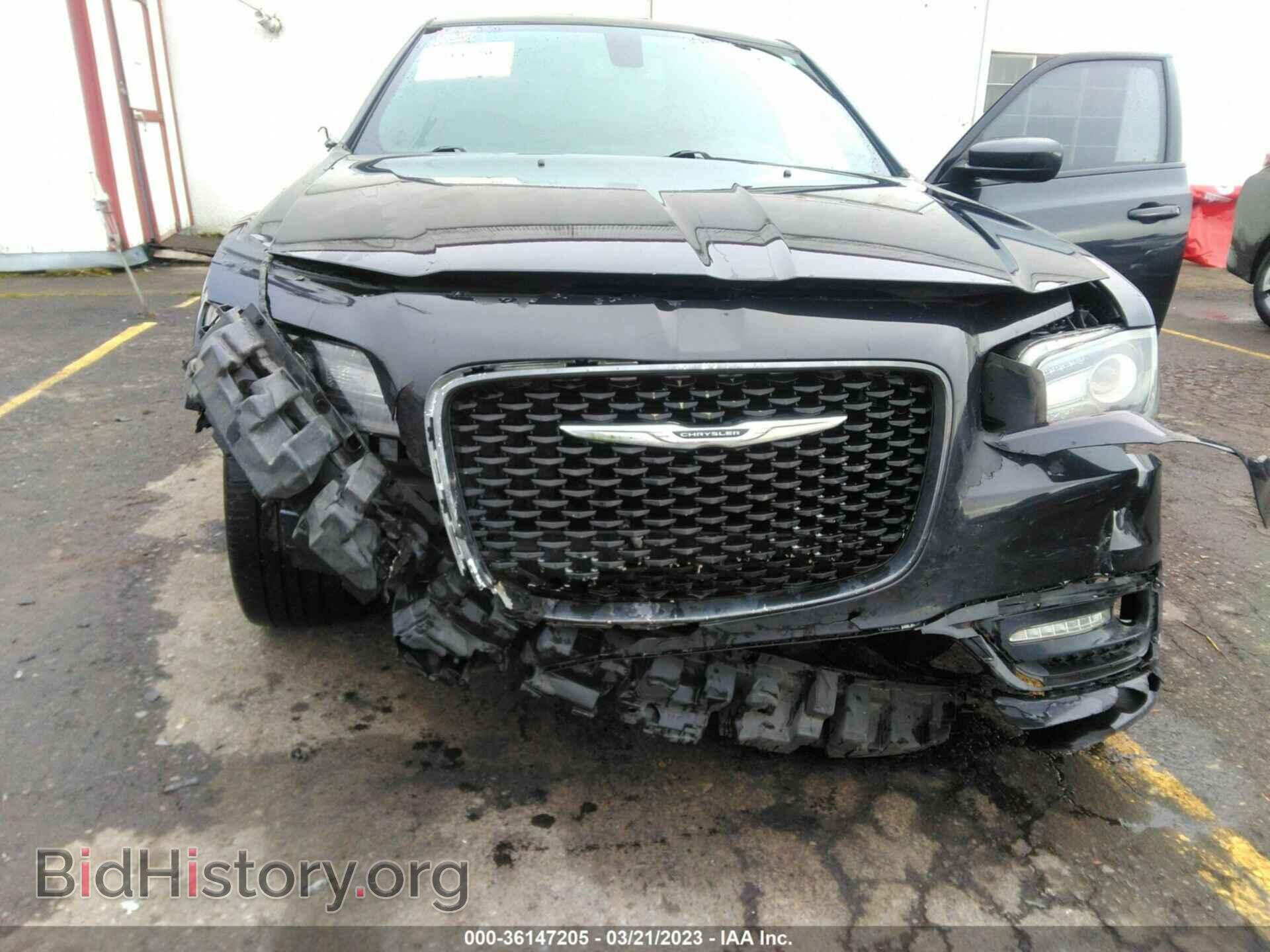 2017 CHRYSLER 300 - VIN: 2C3CCABG8HH664823 - Фото 6