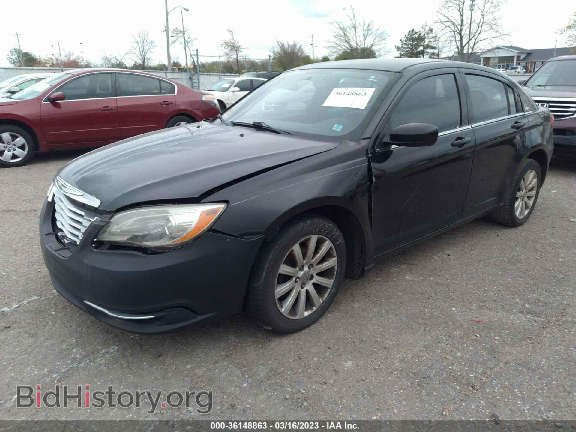 2012 CHRYSLER 200 - VIN: 1C3CCBBB2CN117217 - Фото 2