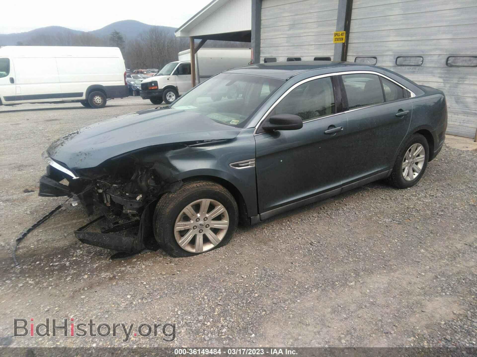 2010 FORD TAURUS - VIN: 1FAHP2DW4AG151107 - Фото 2
