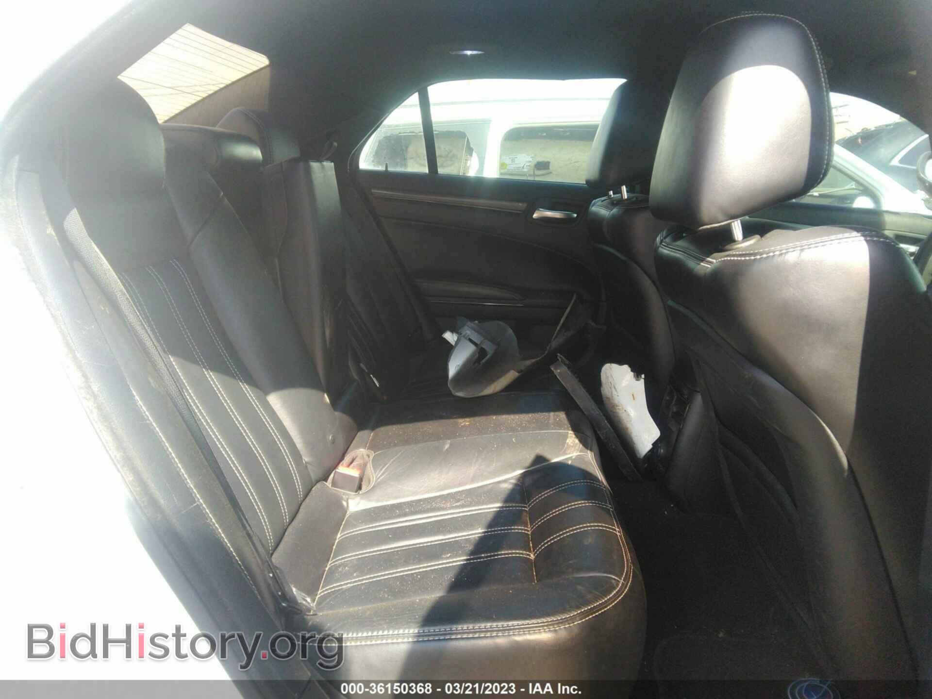 2014 CHRYSLER 300 - VIN: 2C3CCAGG7EH309761 - Фото 8