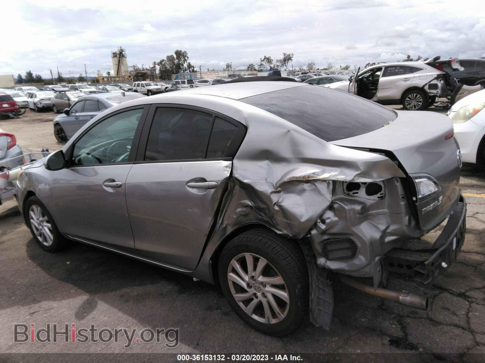2012 MAZDA MAZDA3 - VIN: JM1BL1V82C1546107 - Фото 3