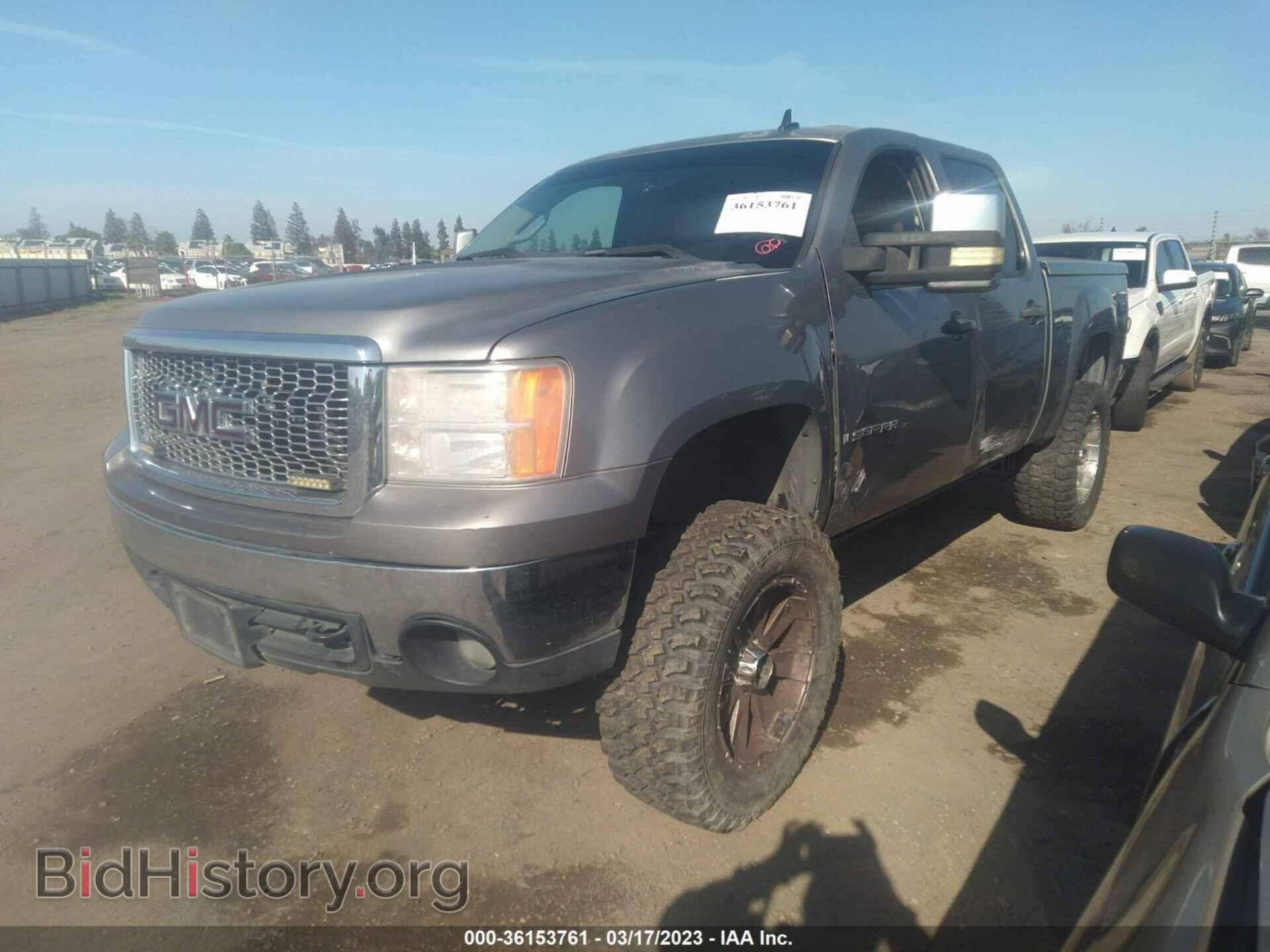 2007 GMC SIERRA 1500 - VIN: 2GTEC13J571505280 - Фото 2