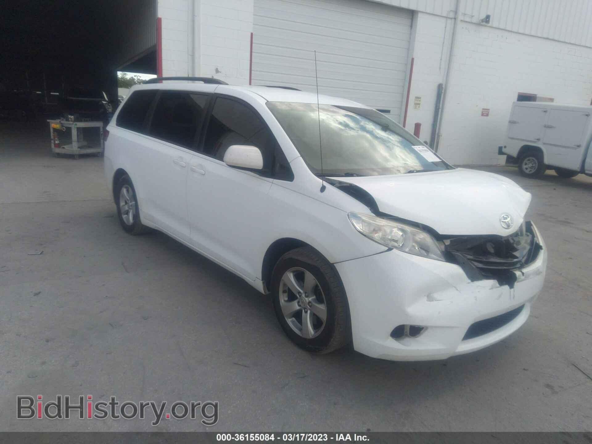 Фотография 5TDKK3DCXBS066712 - TOYOTA SIENNA 2011