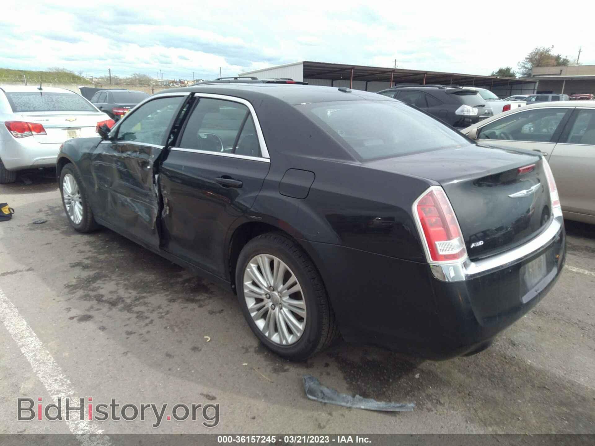 2013 CHRYSLER 300 - VIN: 2C3CCARG2DH551966 - Фото 3
