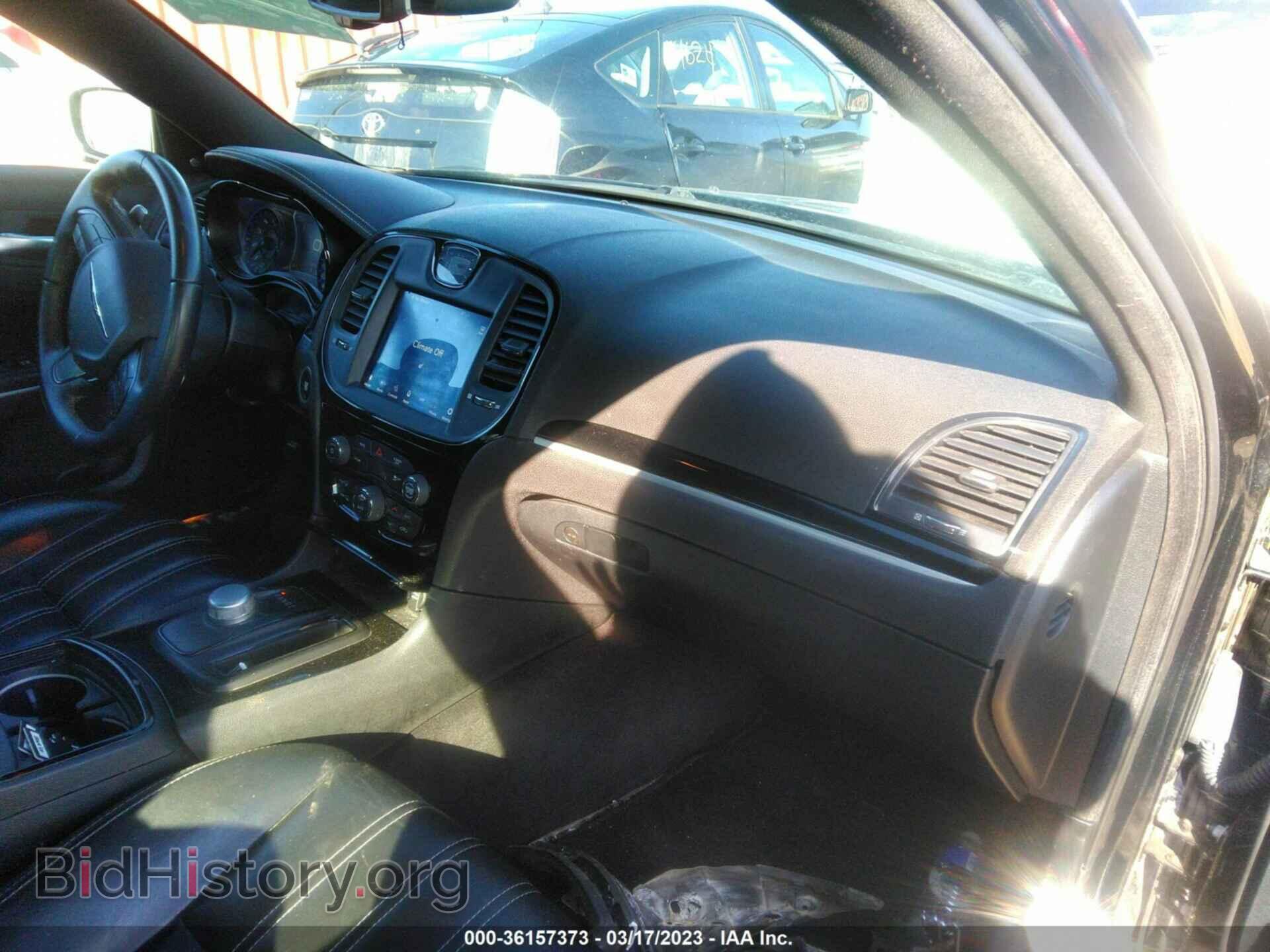 2018 CHRYSLER 300 - VIN: 2C3CCABG9JH141008 - Фото 5