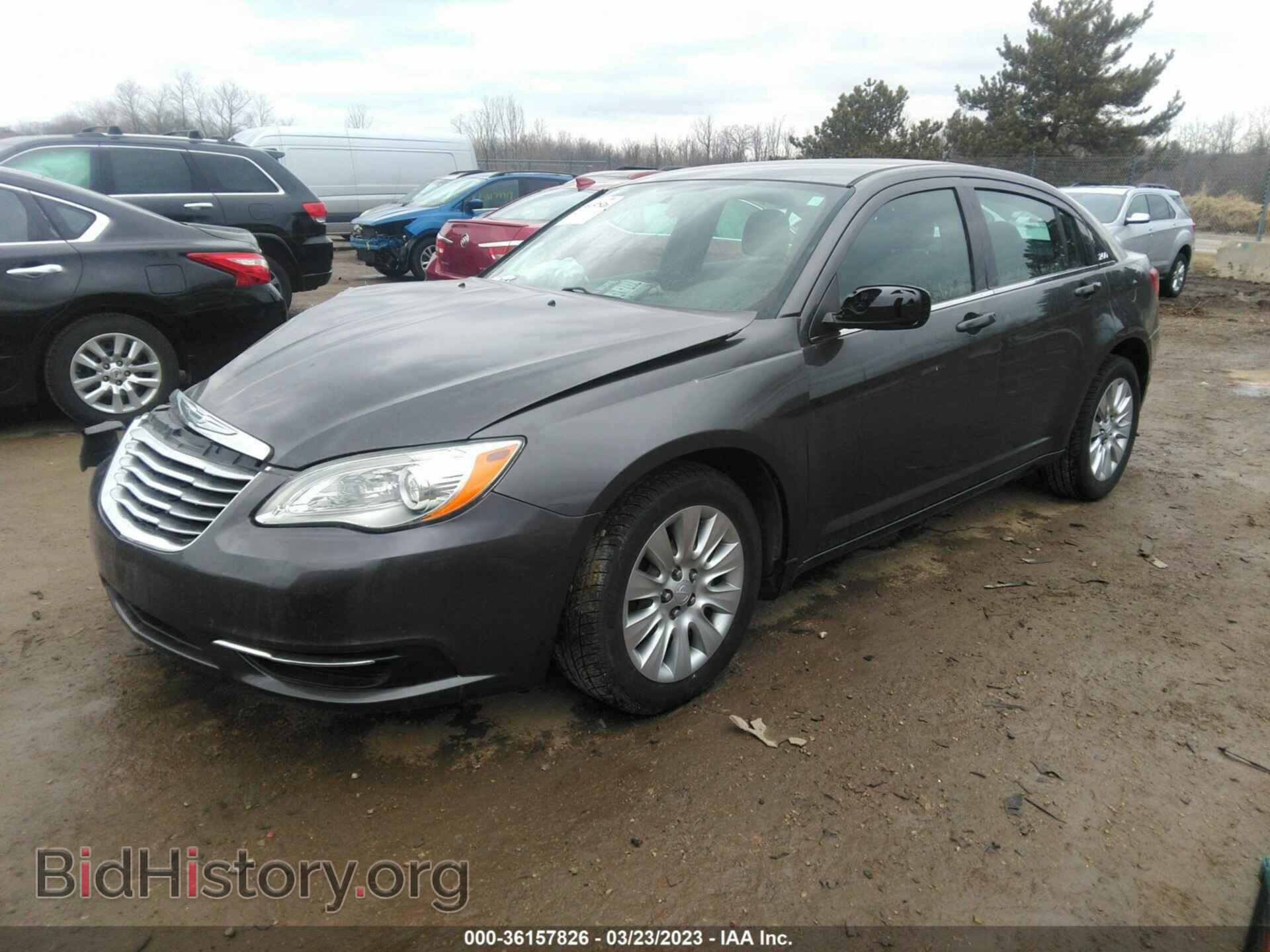 2014 CHRYSLER 200 - VIN: 1C3CCBAB4EN235984 - Фото 2