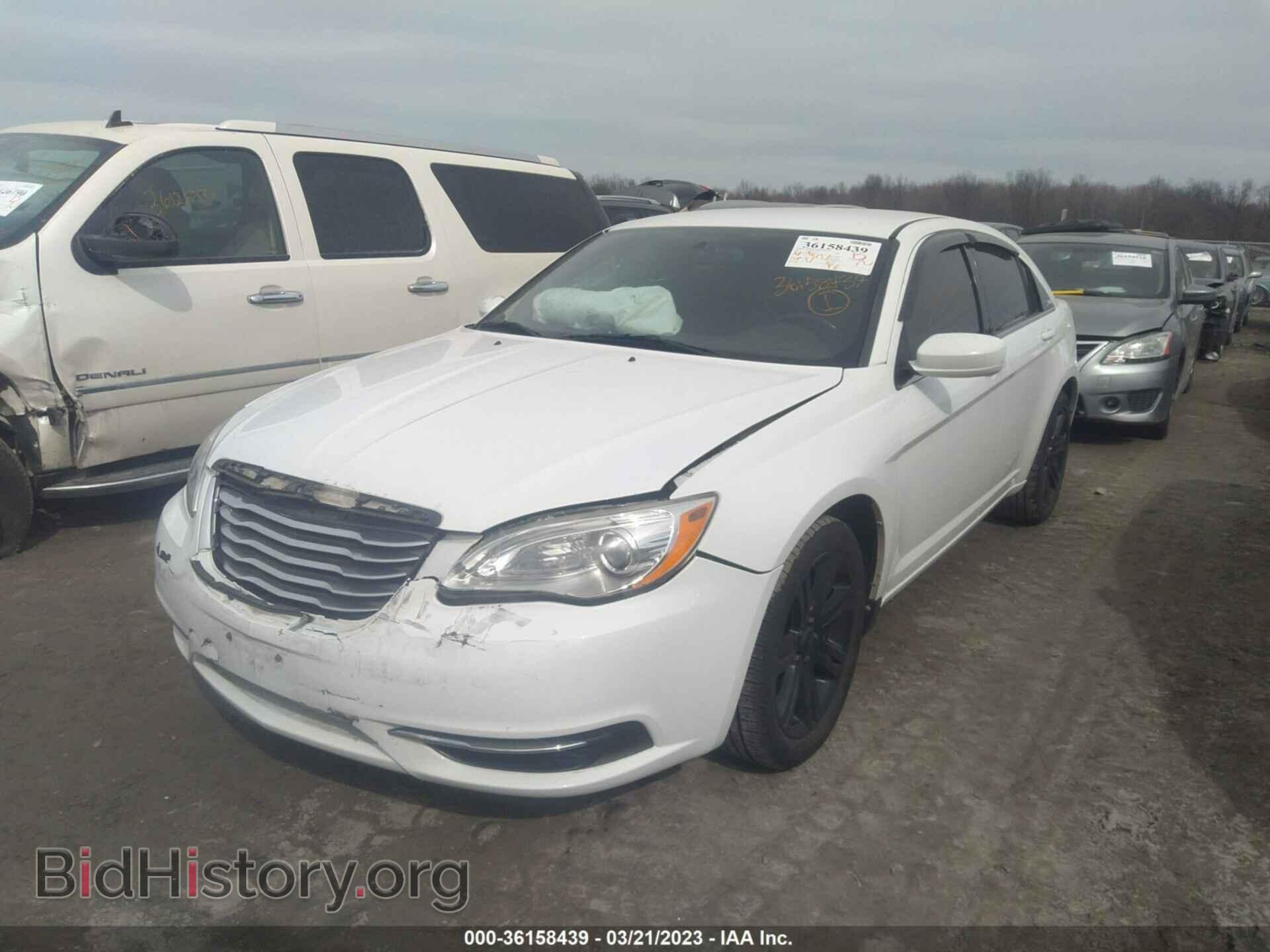 2012 CHRYSLER 200 - VIN: 1C3CCBBB2CN131747 - Photo 2