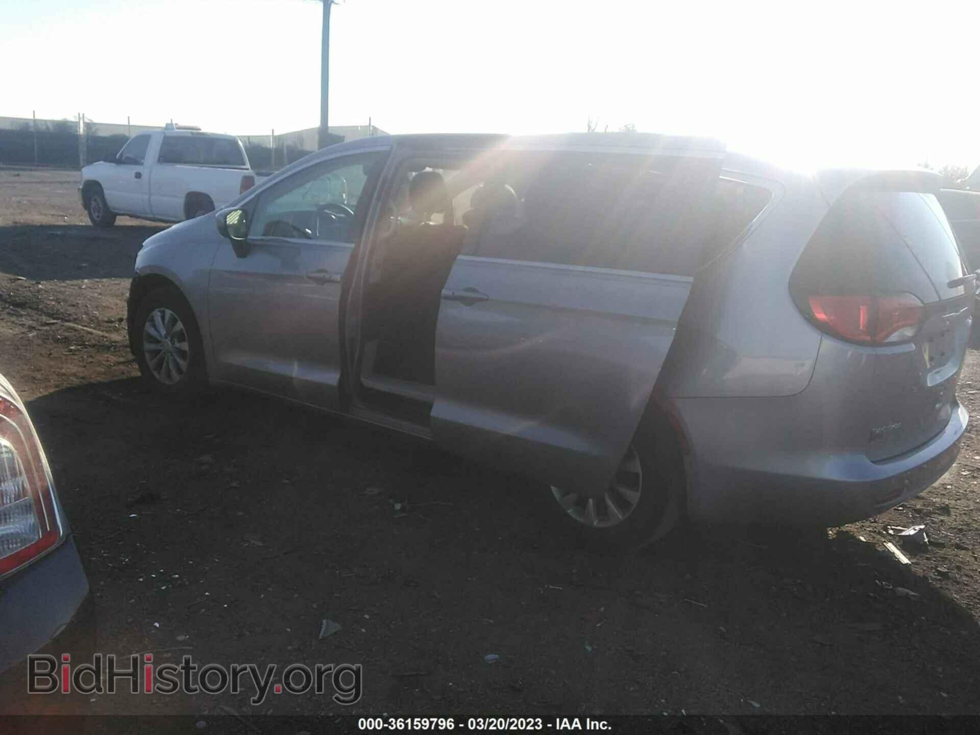 2017 CHRYSLER PACIFICA - VIN: 2C4RC1DG8HR553430 - Photo 3