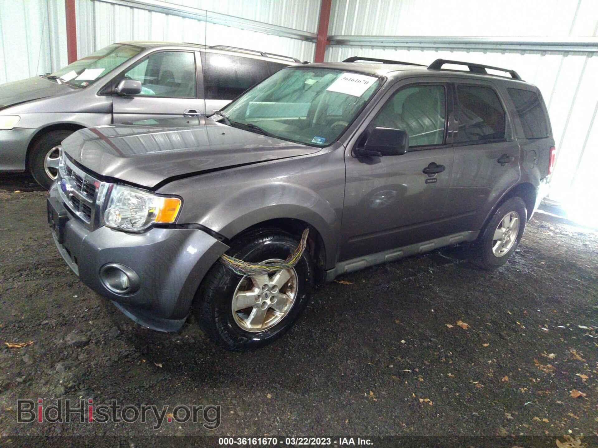 2011 FORD ESCAPE - VIN: 1FMCU0D71BKC40363 - Фото 2