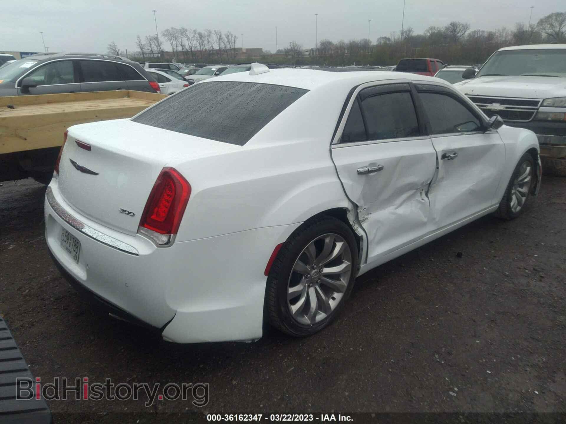 2019 CHRYSLER 300 - VIN: 2C3CCAEG1KH595153 - Фото 4