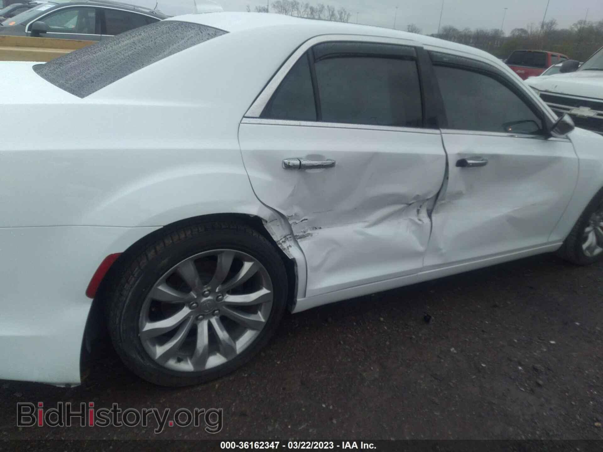 2019 CHRYSLER 300 - VIN: 2C3CCAEG1KH595153 - Фото 6