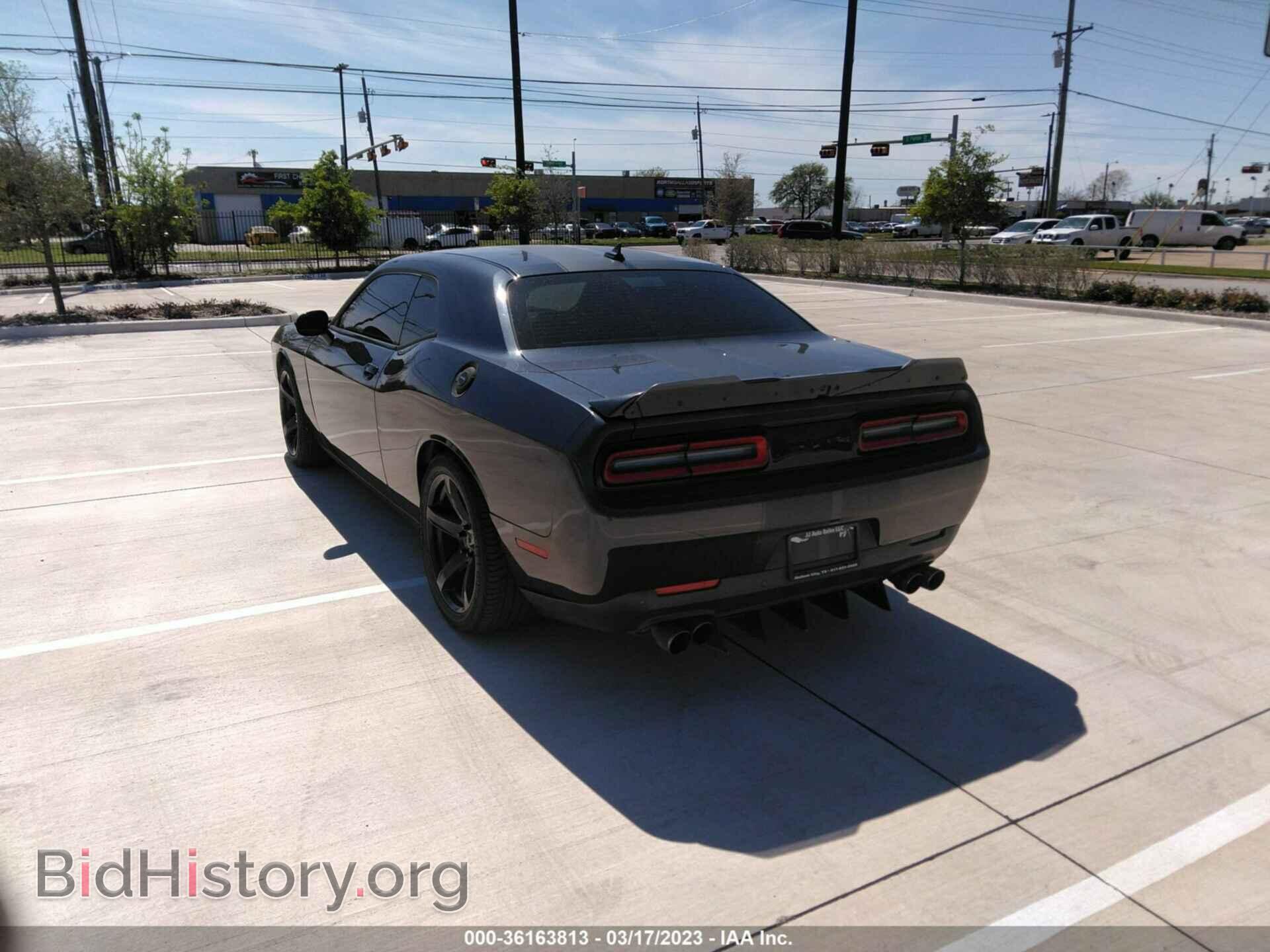 2018 DODGE CHALLENGER - VIN: 2C3CDZDJXJH338886 - Фото 3