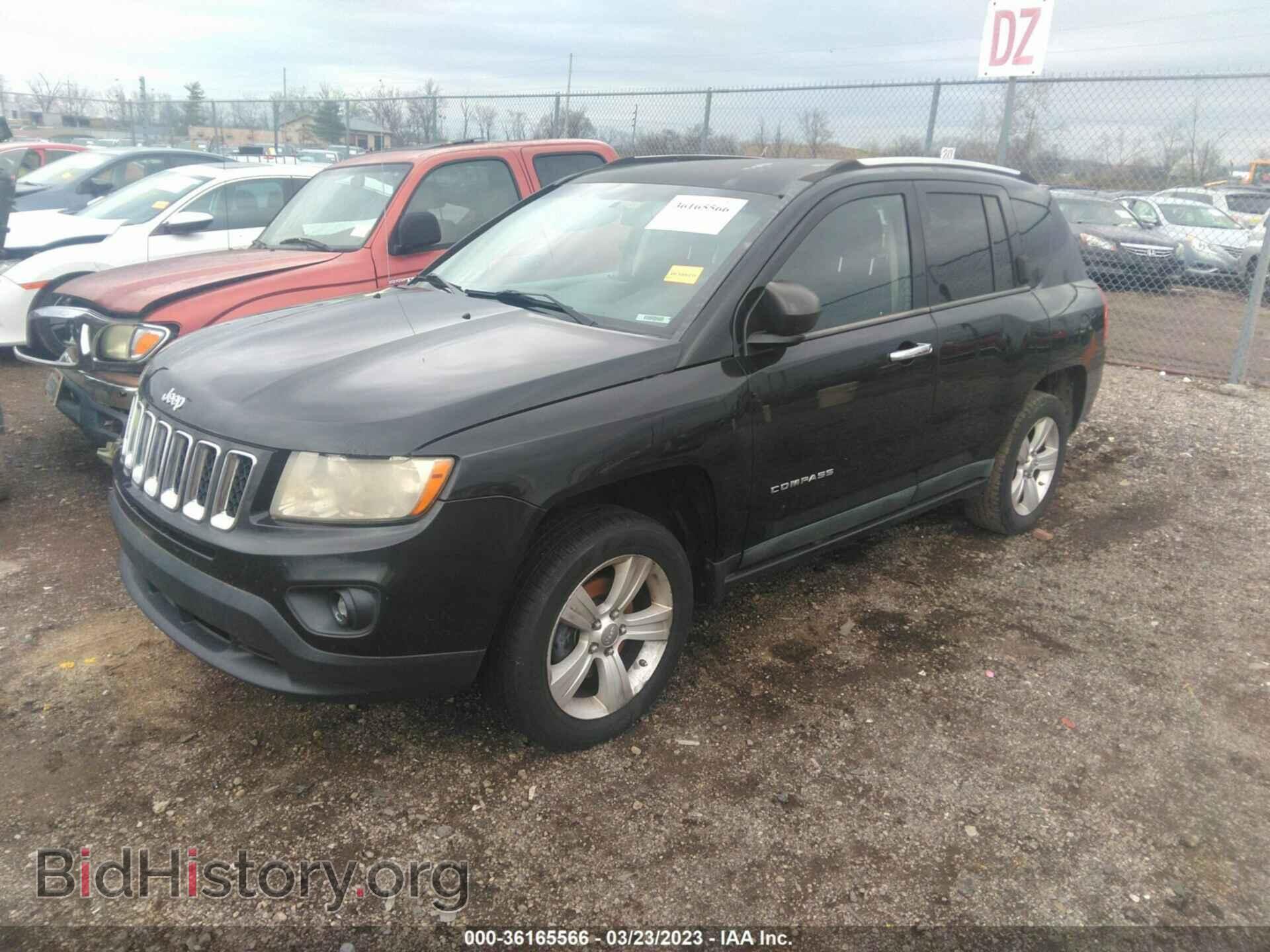 2011 JEEP COMPASS - VIN: 1J4NT1FA8BD215828 - Photo 2