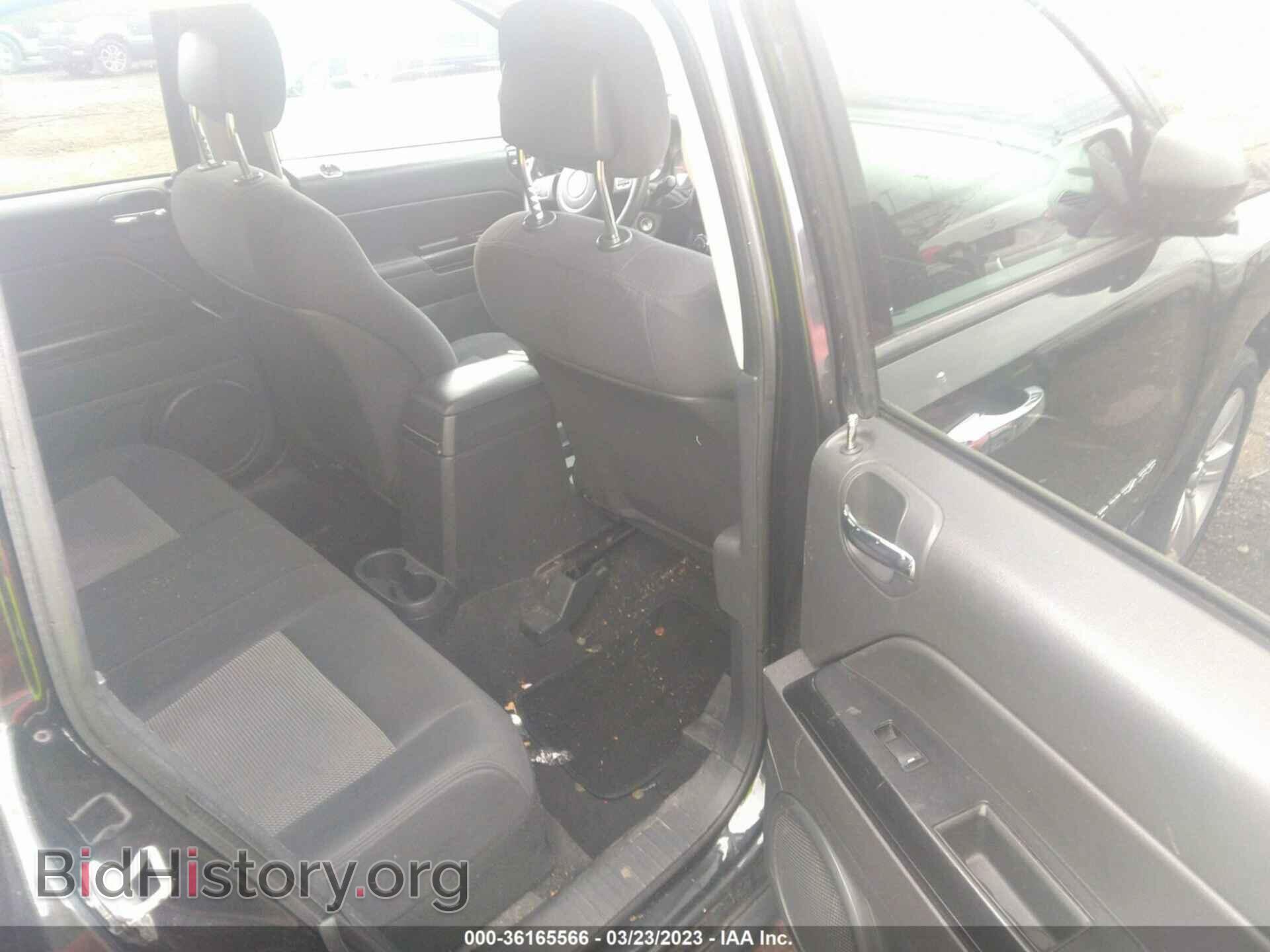 2011 JEEP COMPASS - VIN: 1J4NT1FA8BD215828 - Photo 8