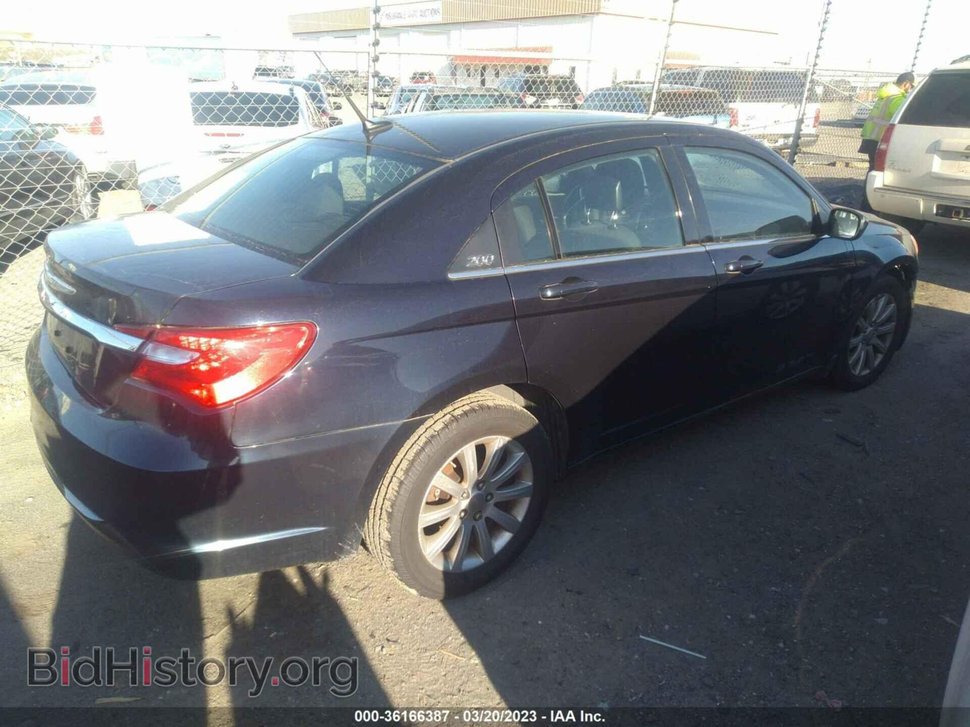 2011 CHRYSLER 200 - VIN: 1C3BC1FG9BN533355 - Фото 4