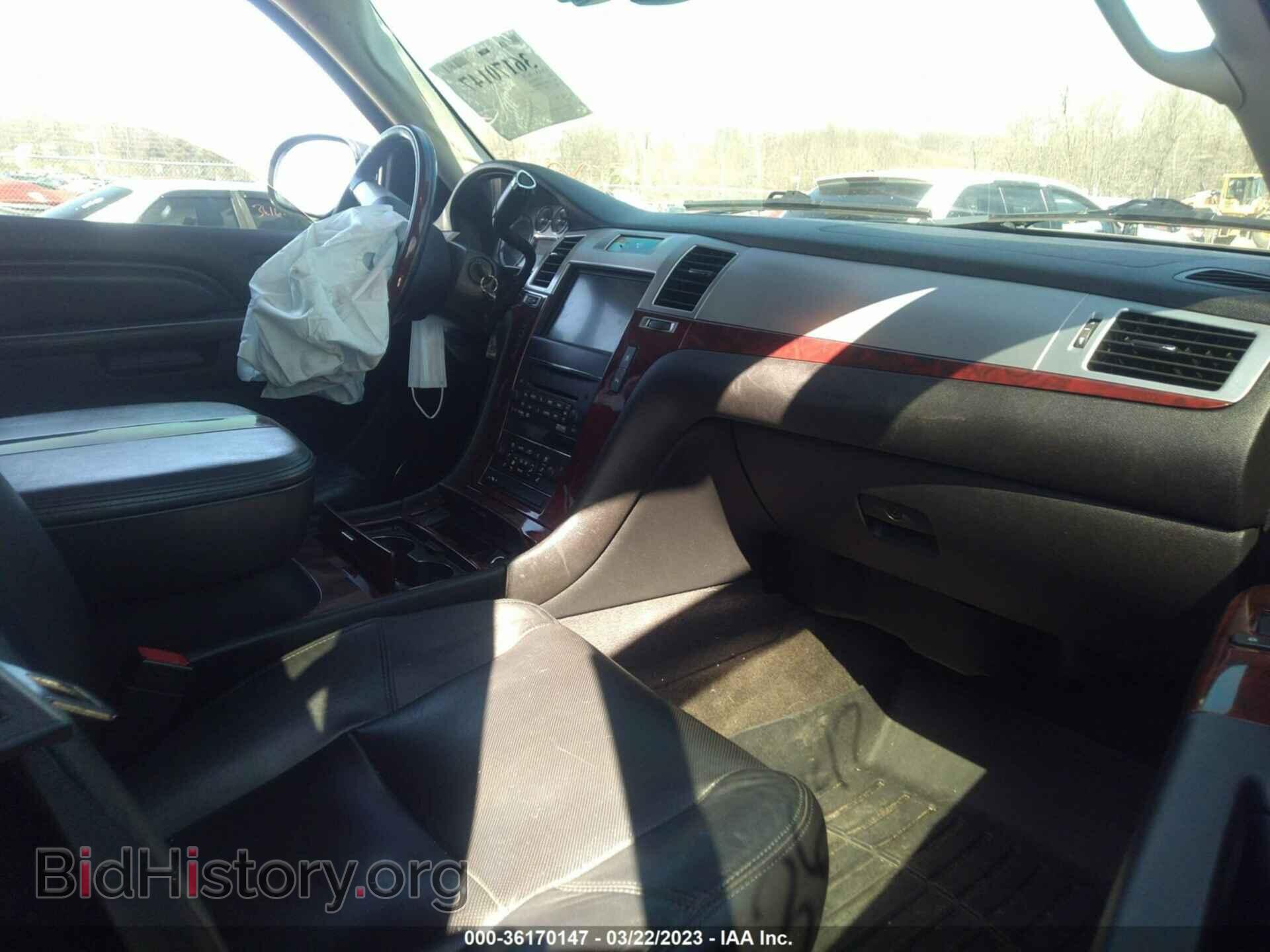 2011 CADILLAC ESCALADE - VIN: 1GYS4BEF9BR148260 - Фото 5