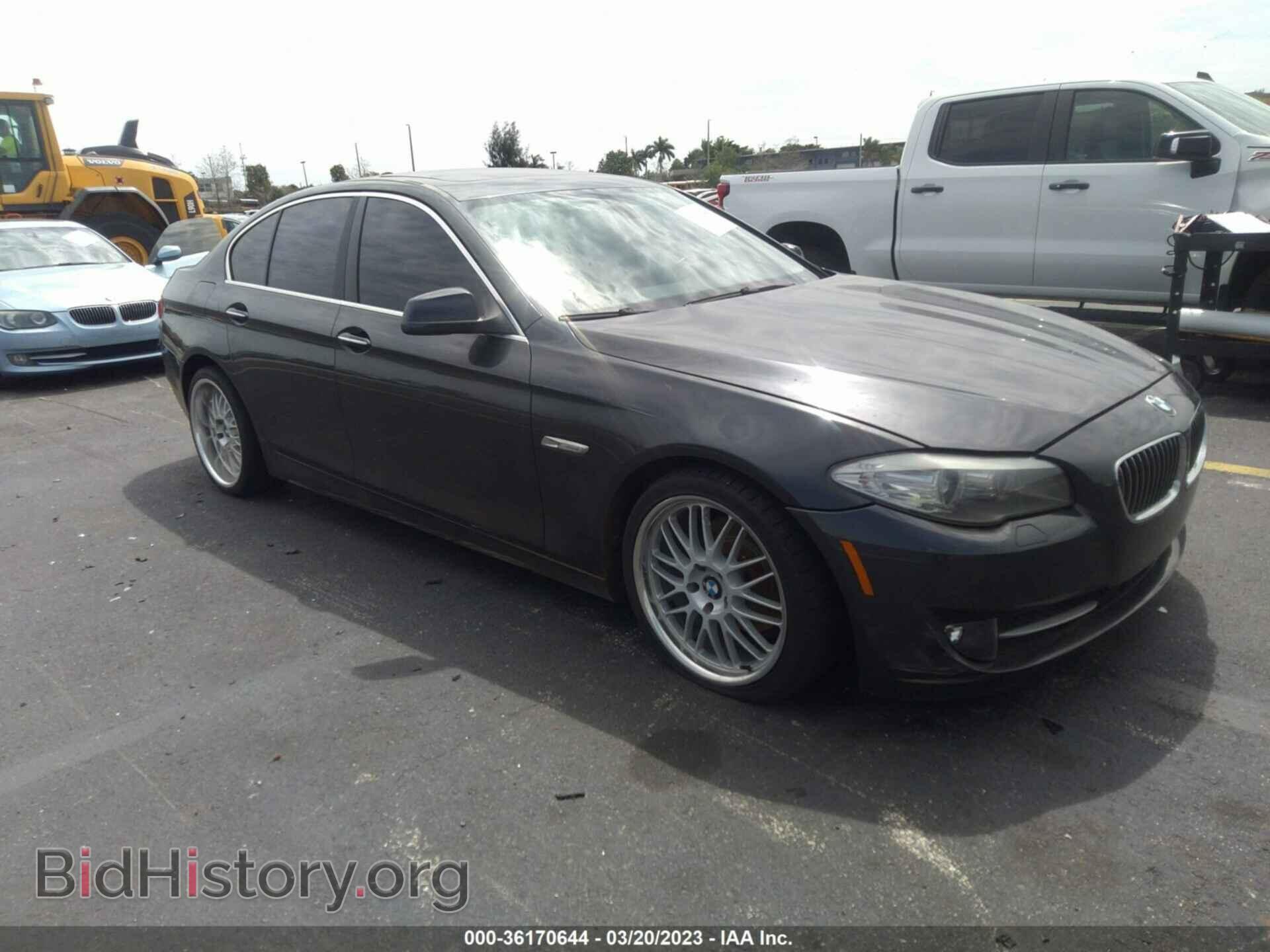 Photo WBAFR1C59BC748645 - BMW 5 SERIES 2011