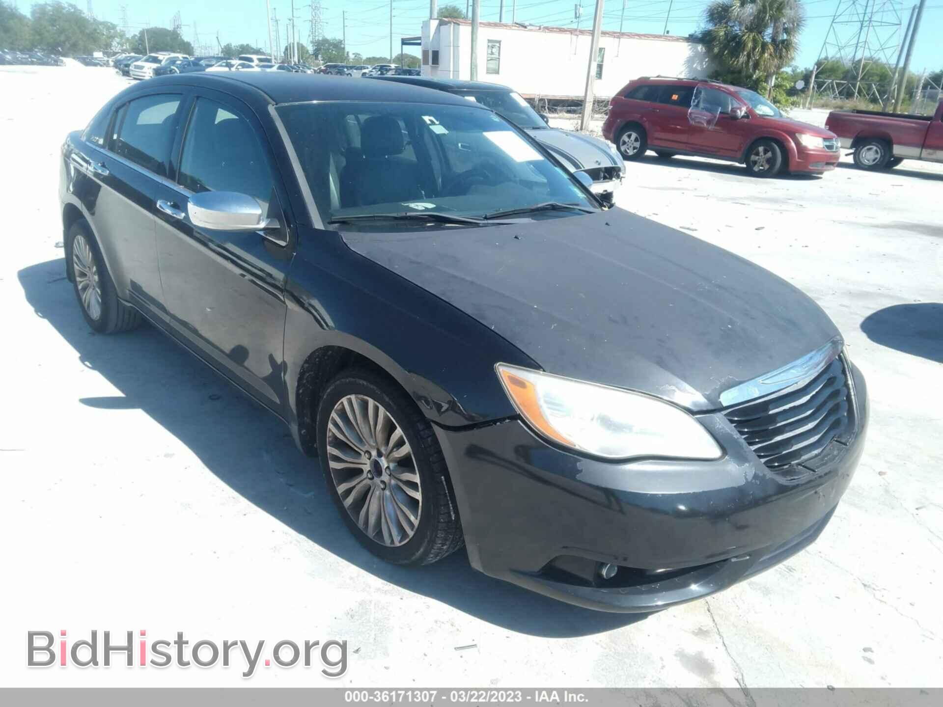 Фотография 1C3BC2FG2BN520579 - CHRYSLER 200 2011