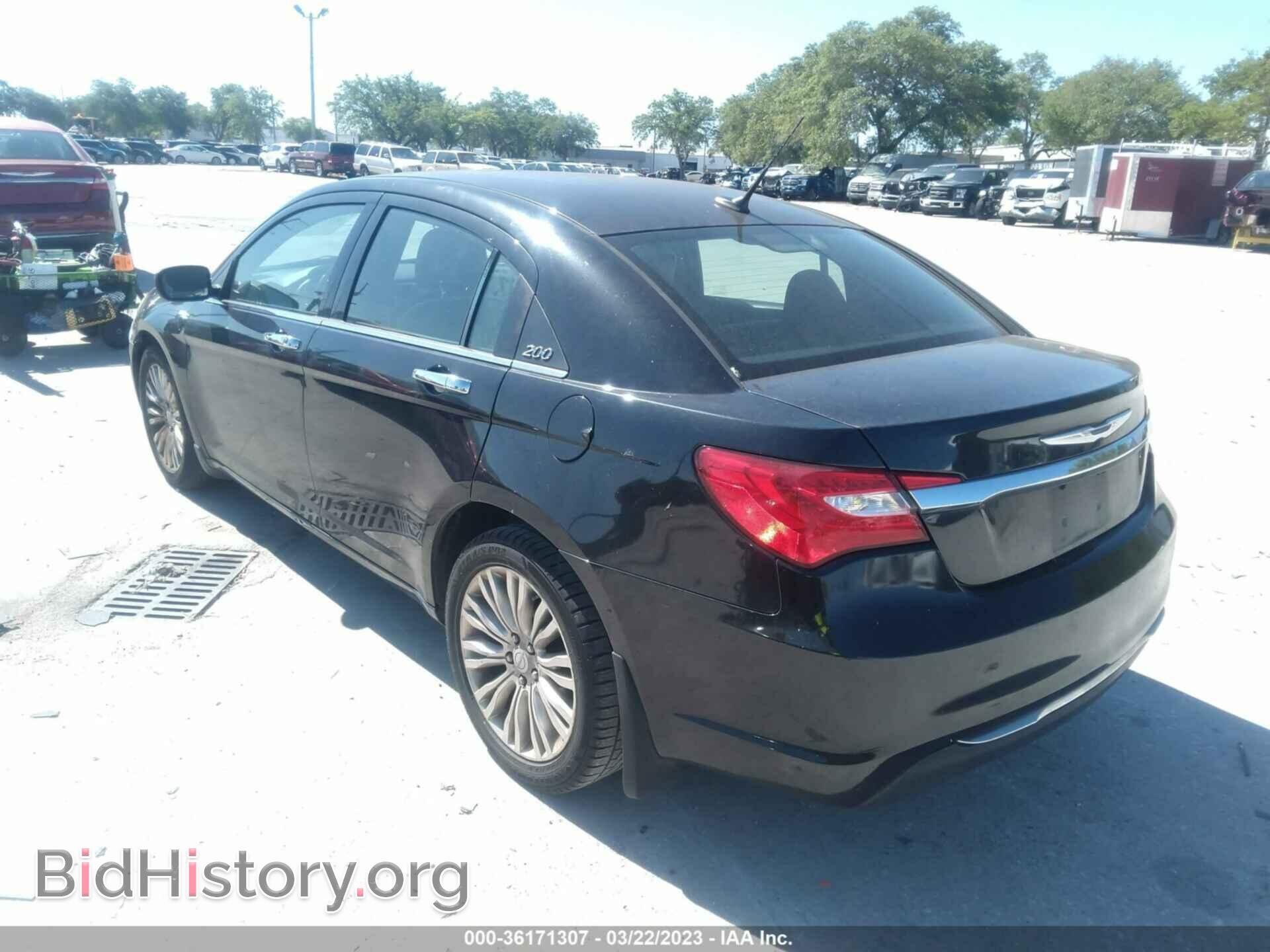2011 CHRYSLER 200 - VIN: 1C3BC2FG2BN520579 - Фото 3