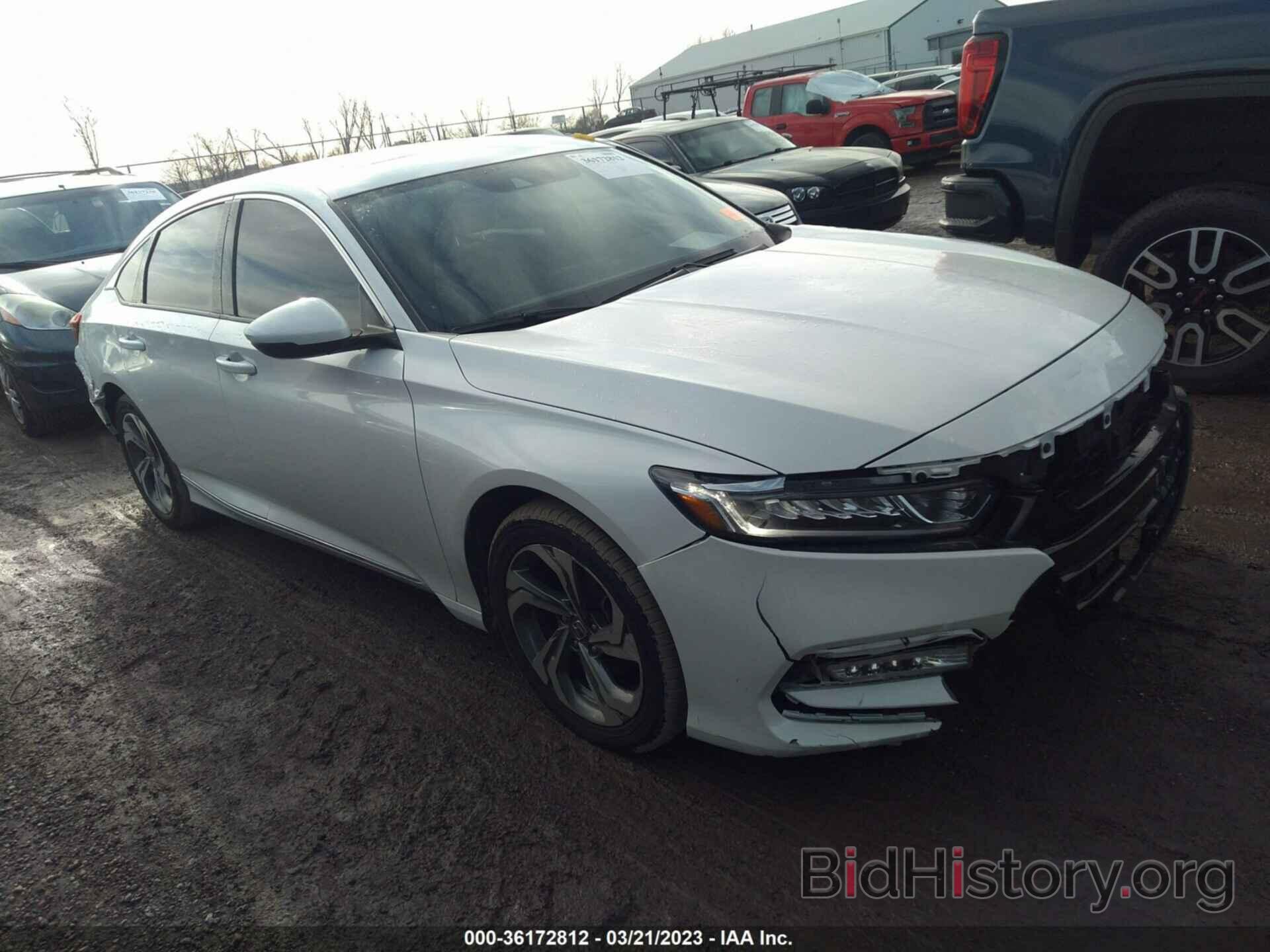 Photo 1HGCV1F55JA076396 - HONDA ACCORD SEDAN 2018