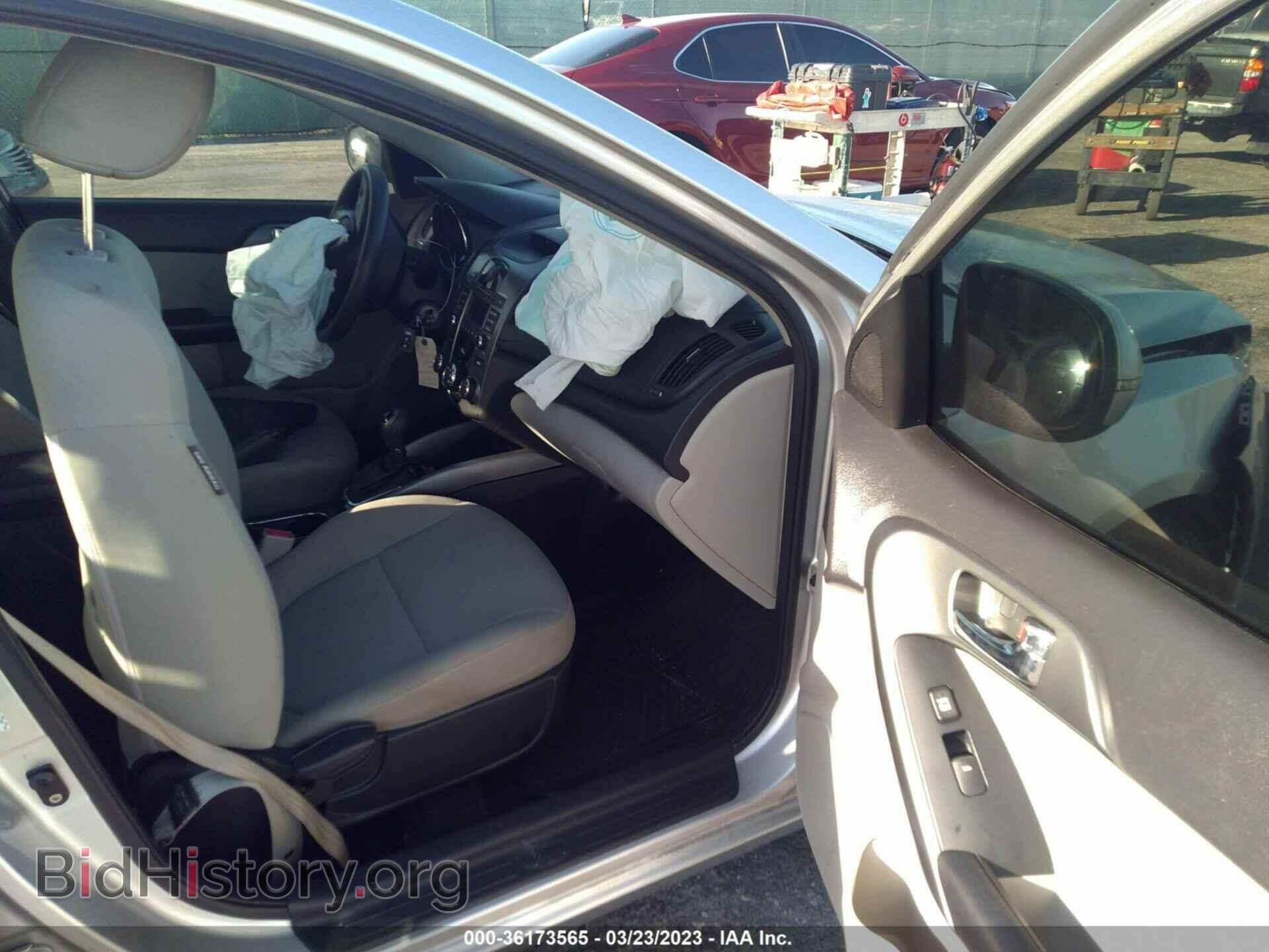 2013 KIA FORTE - VIN: KNAFU4A23D5647102 - Фото 5