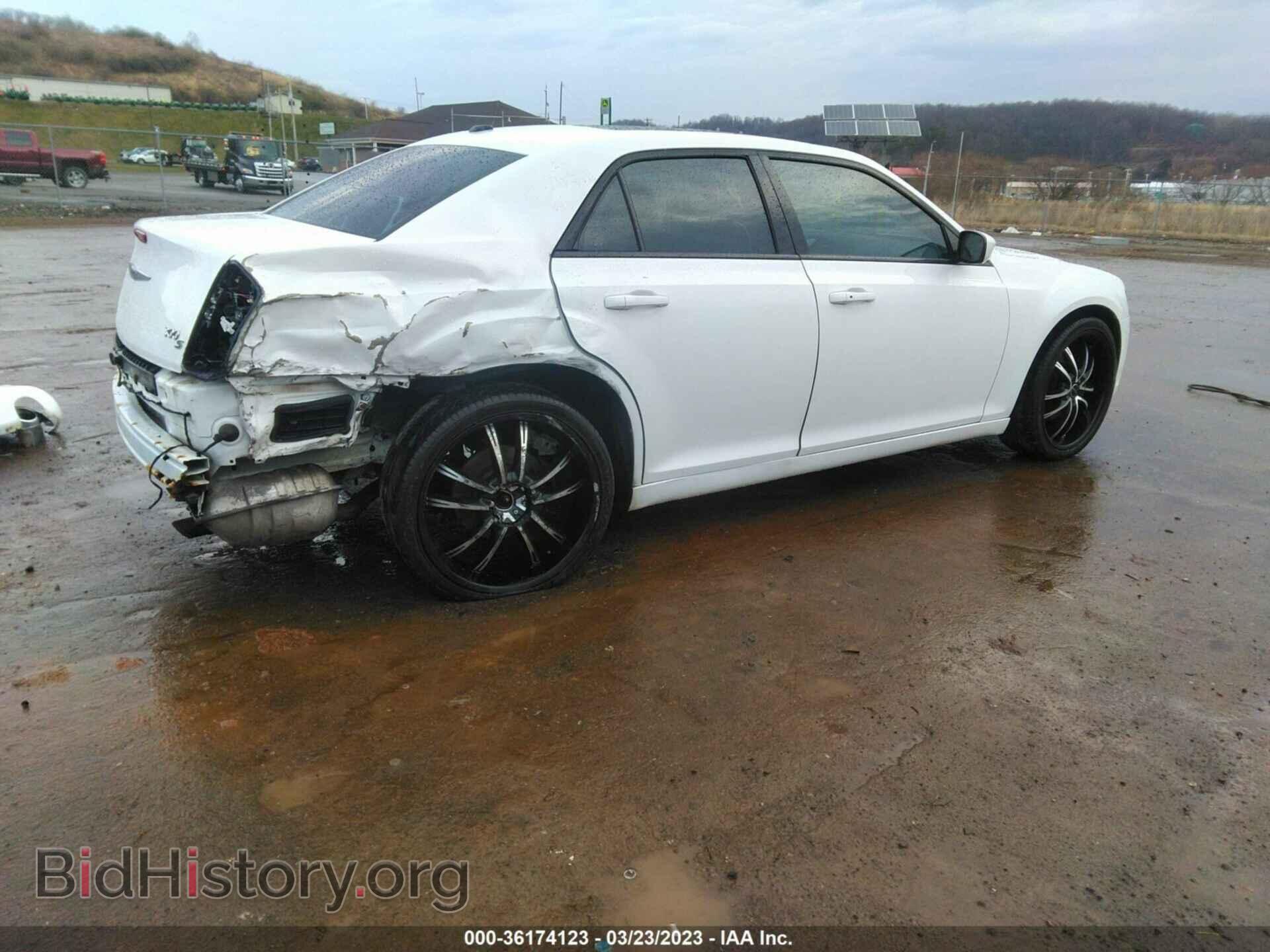 2014 CHRYSLER 300 - VIN: 2C3CCAGG0EH222509 - Фото 4