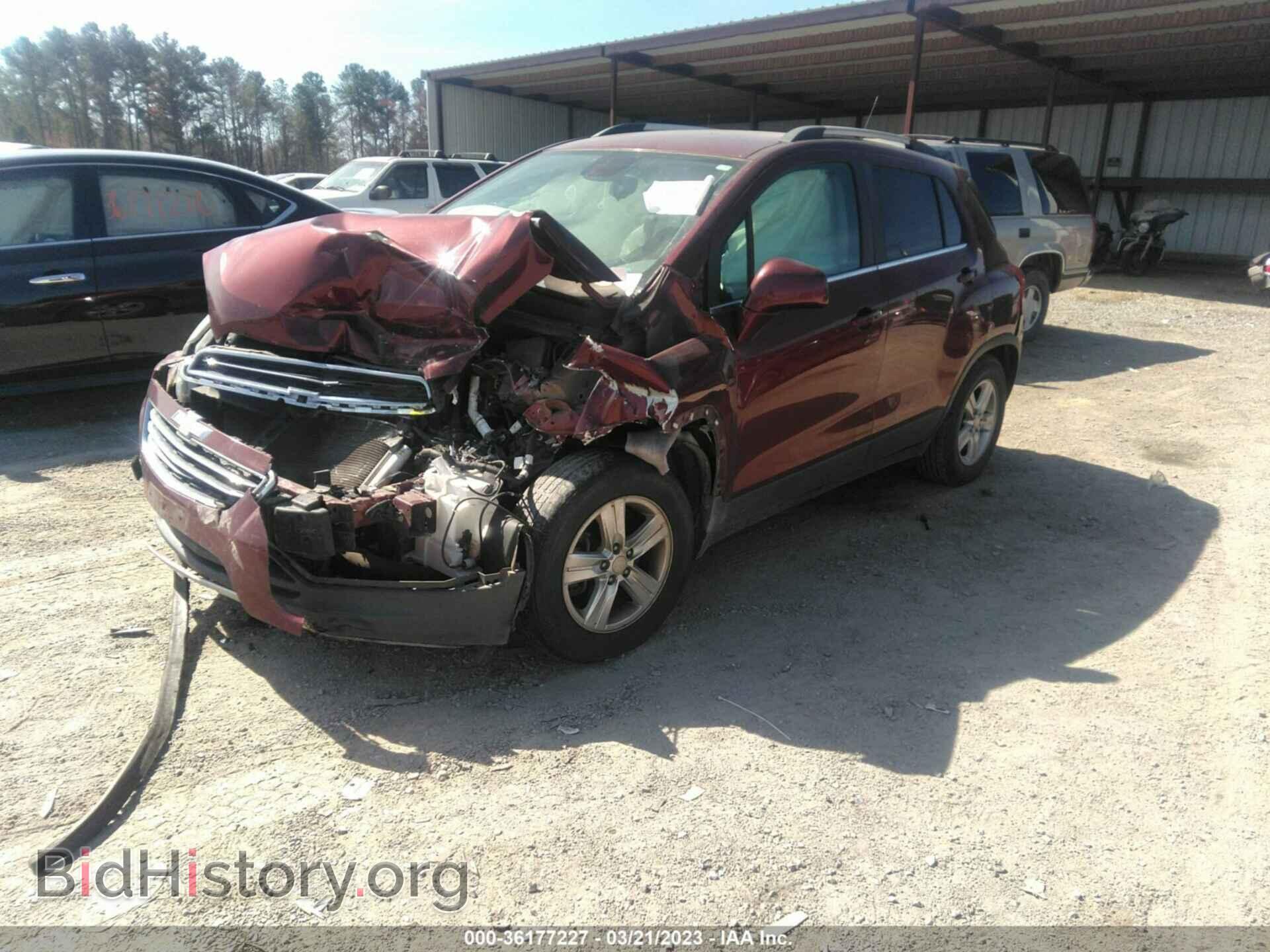 2016 CHEVROLET TRAX - VIN: 3GNCJLSB0GL135526 - Фото 2