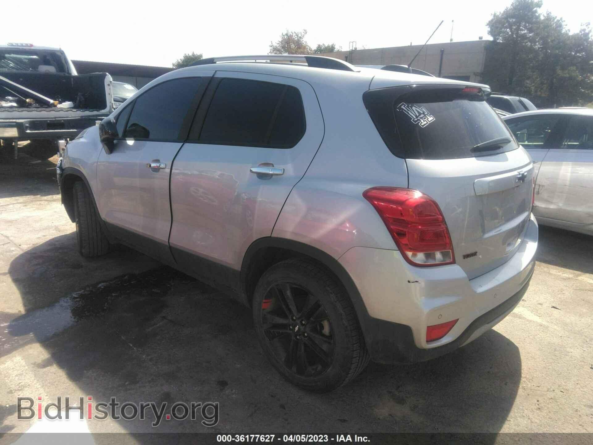 2018 CHEVROLET TRAX - VIN: 3GNCJPSB3JL261622 - Фото 3