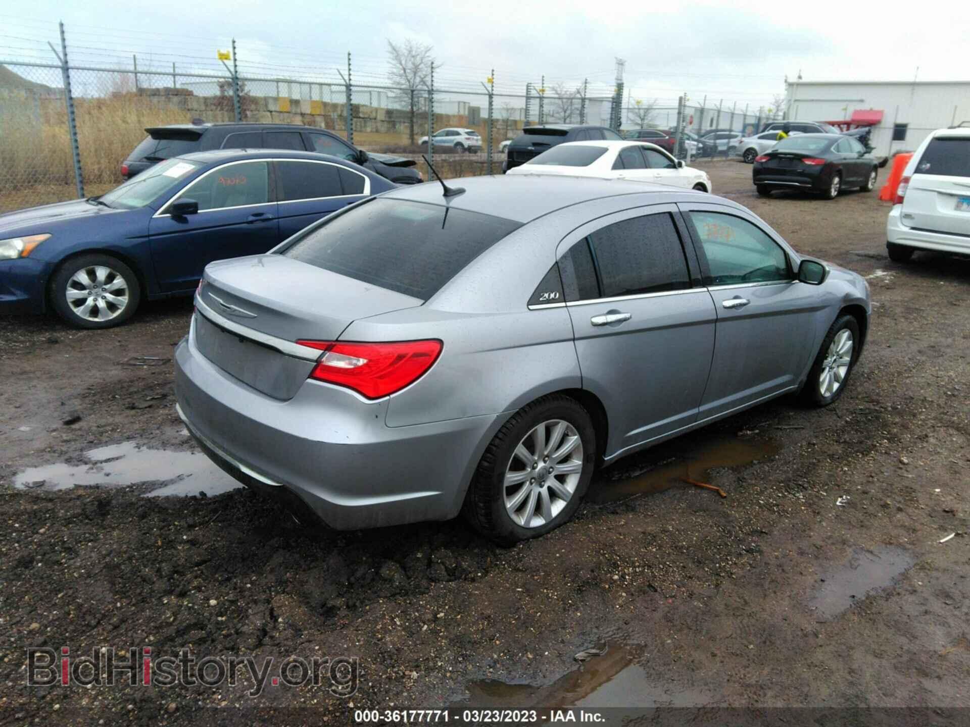 2013 CHRYSLER 200 - VIN: 1C3CCBCG5DN760883 - Фото 4
