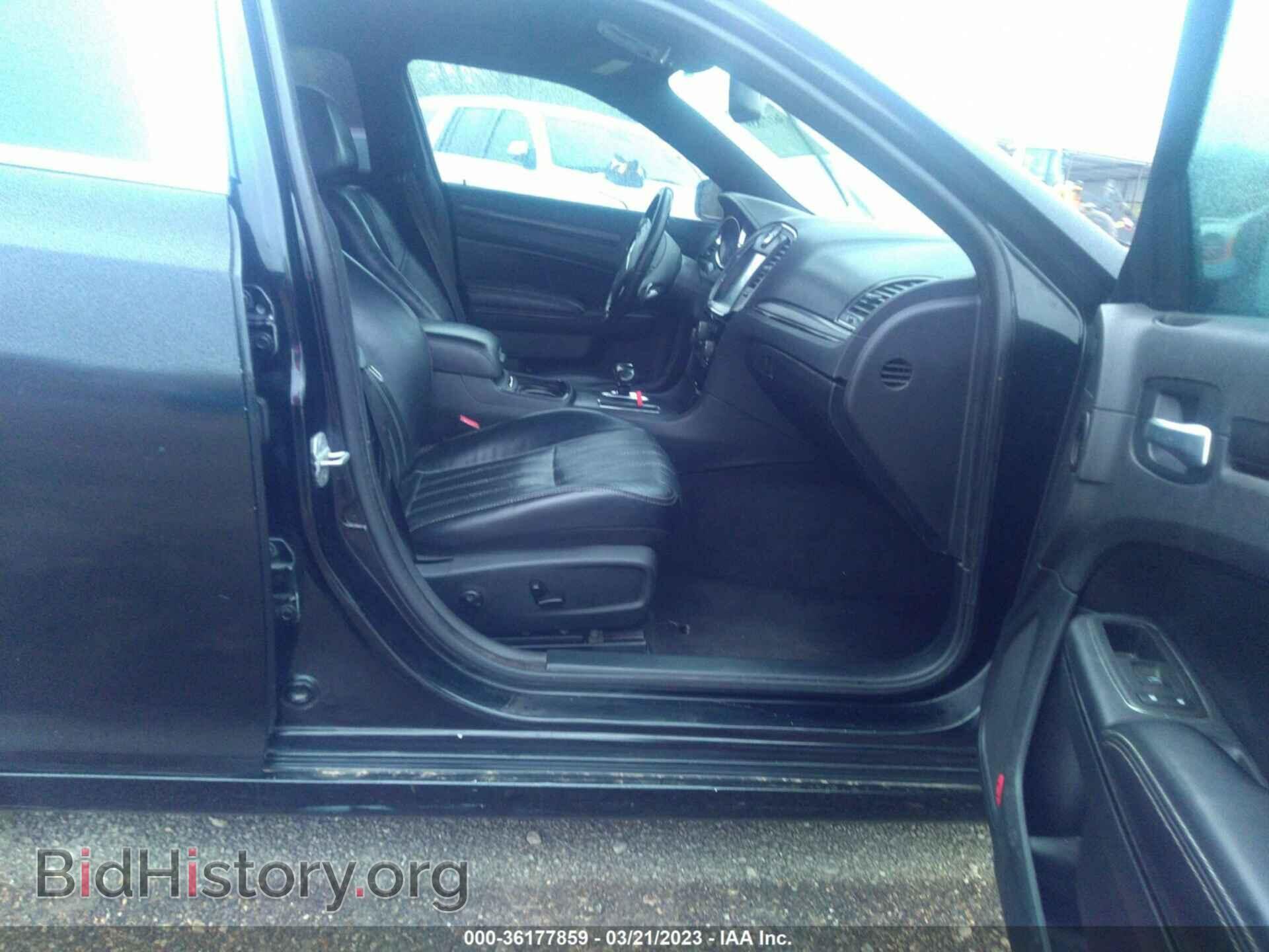 2013 CHRYSLER 300 - VIN: 2C3CCABG0DH514859 - Фото 5