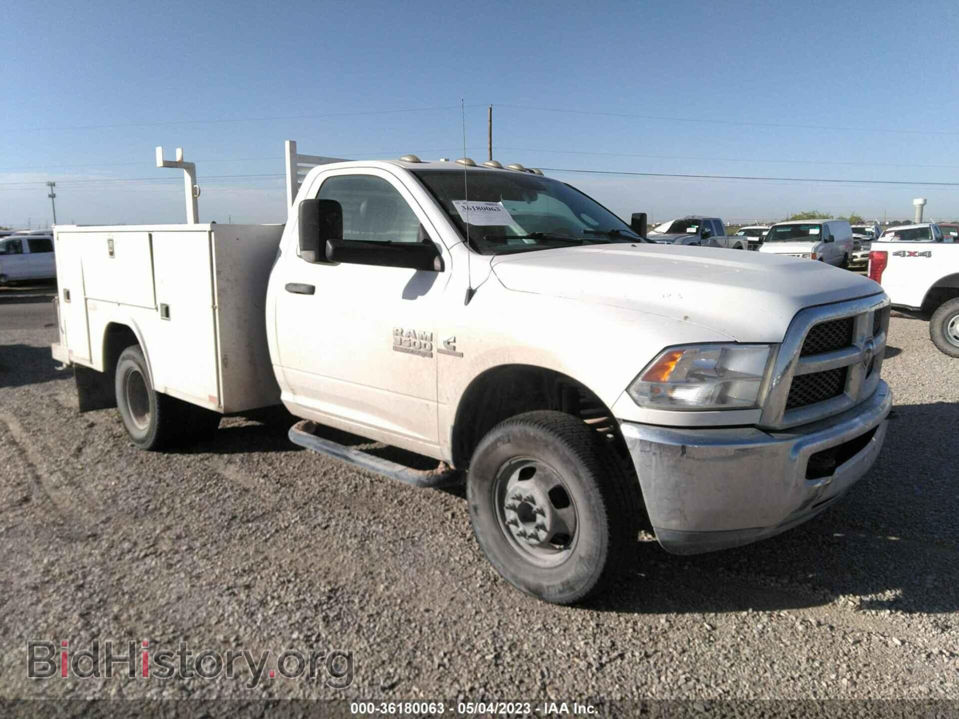 Photo 3C7WRTAL0HG656896 - RAM 3500 CHASSIS CAB 2017