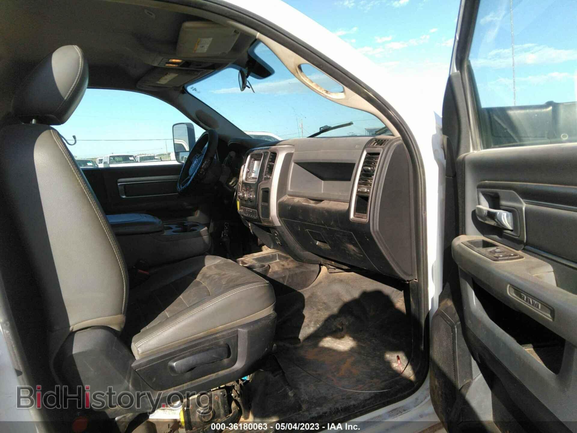 2017 RAM 3500 CHASSIS CAB - VIN: 3C7WRTAL0HG656896 - Photo 5