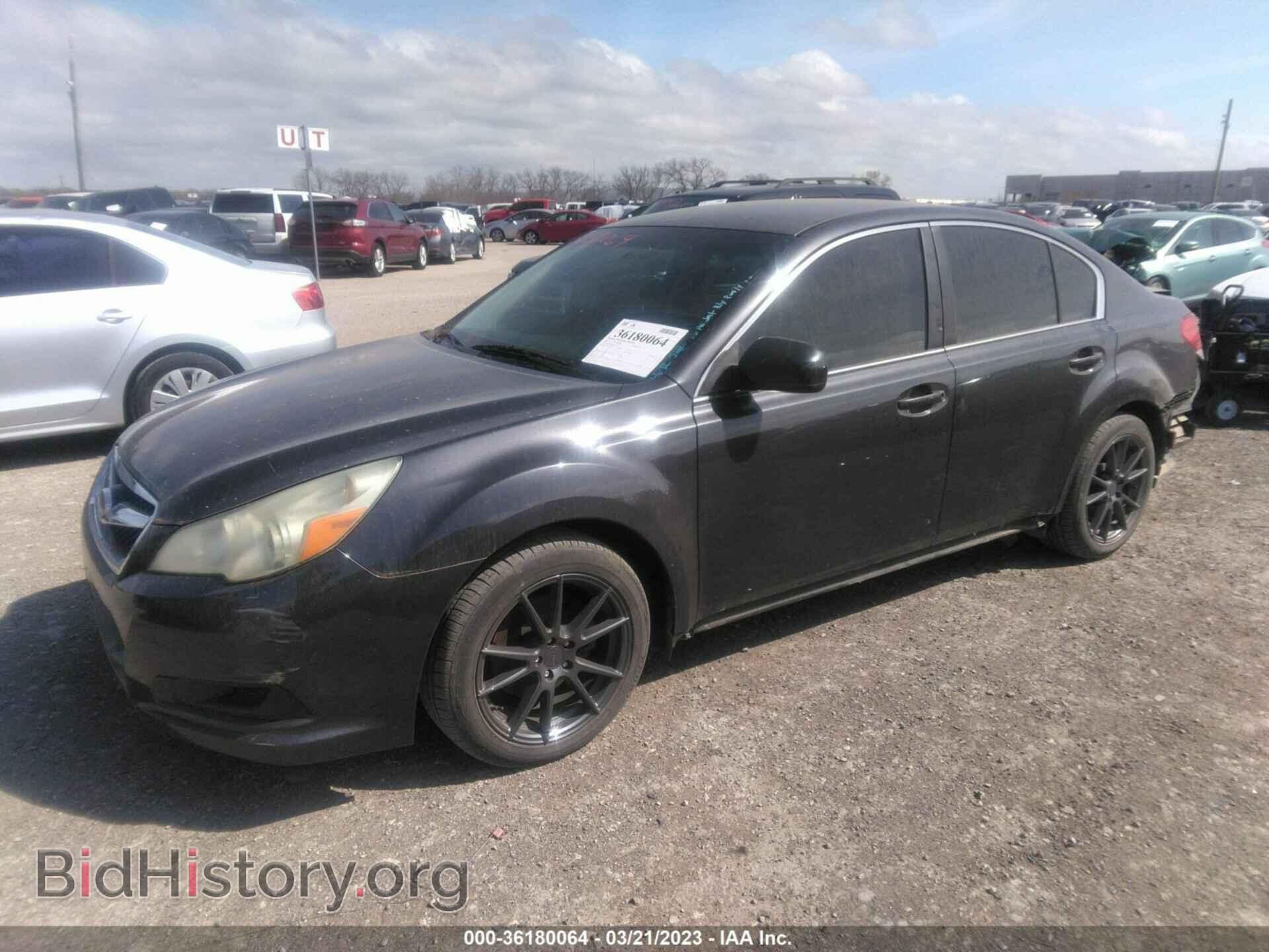 2011 SUBARU LEGACY - VIN: 4S3BMBJ69B3226437 - Фото 2