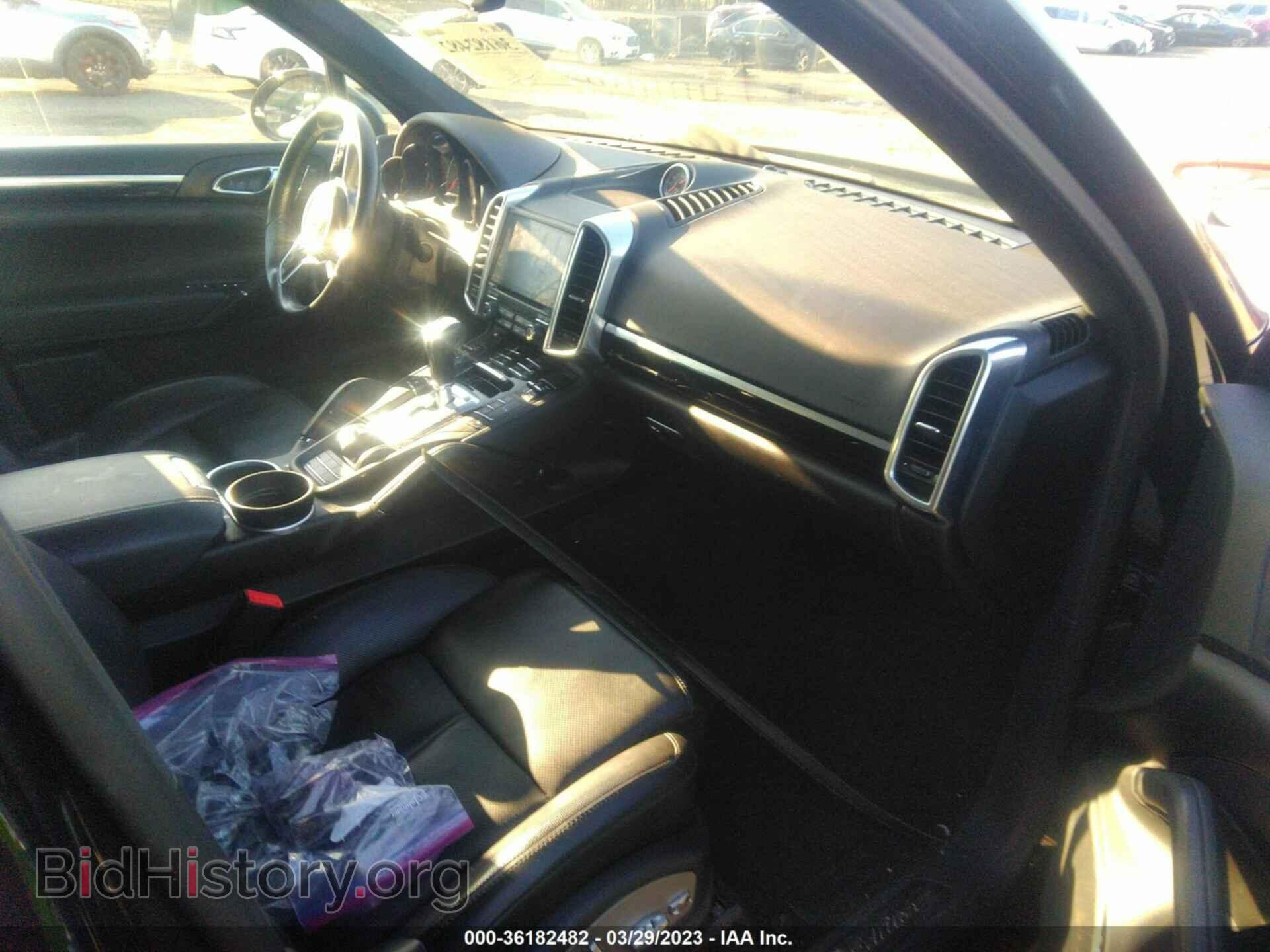 2017 PORSCHE CAYENNE - VIN: WP1AA2A22HKA82342 - Фото 5