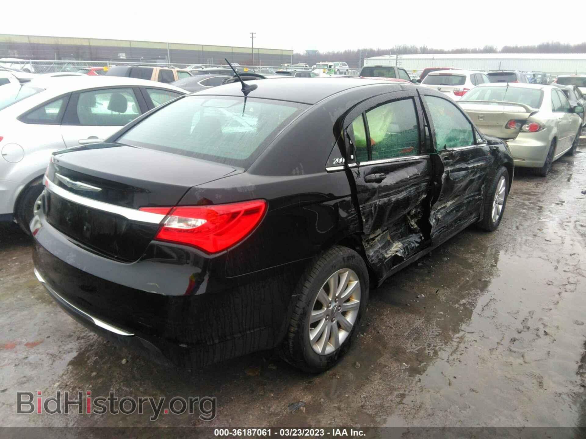 2012 CHRYSLER 200 - VIN: 1C3CCBBB8CN176773 - Фото 4