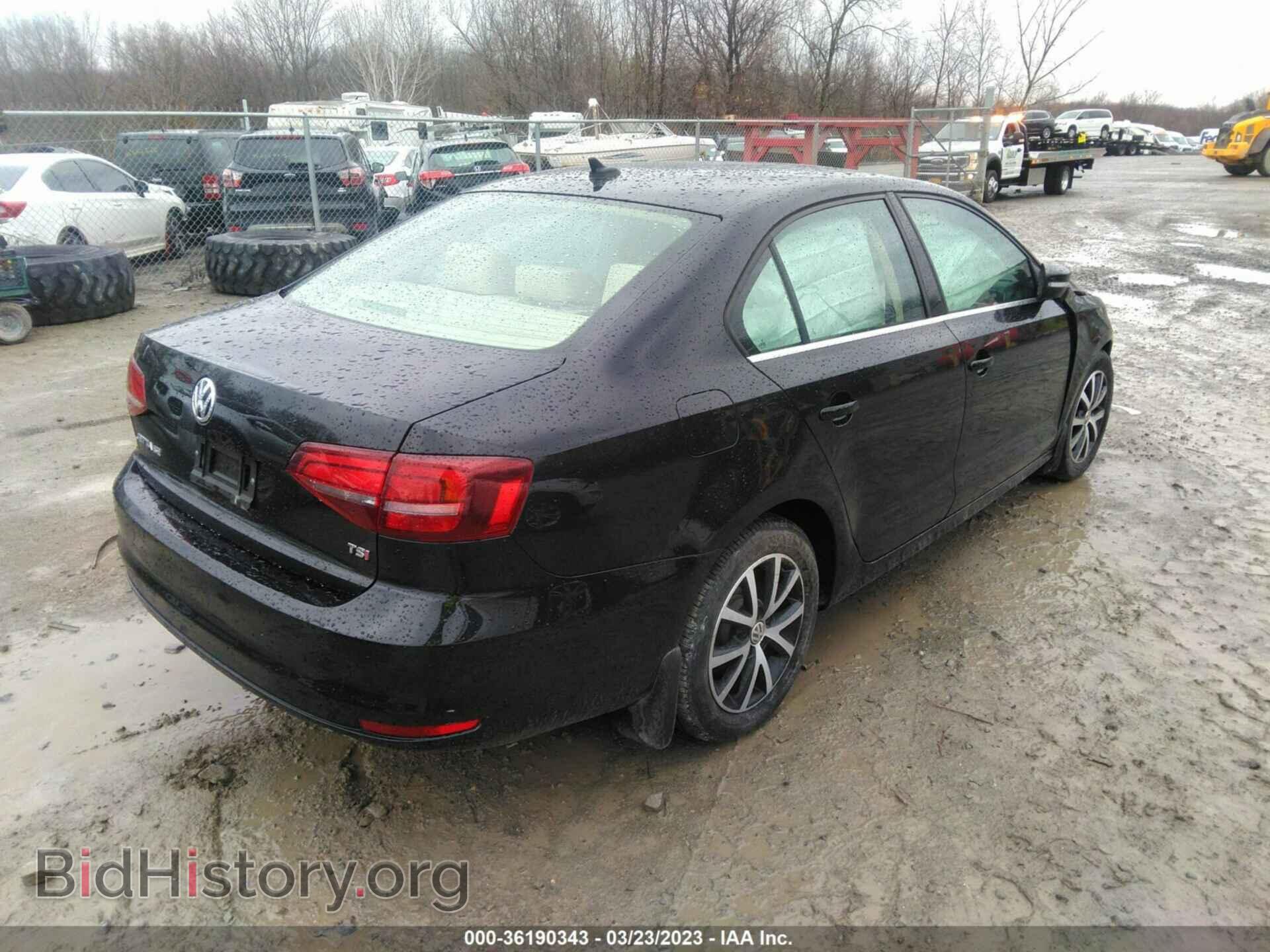 2017 VOLKSWAGEN JETTA - VIN: 3VWDB7AJ3HM228608 - Фото 4