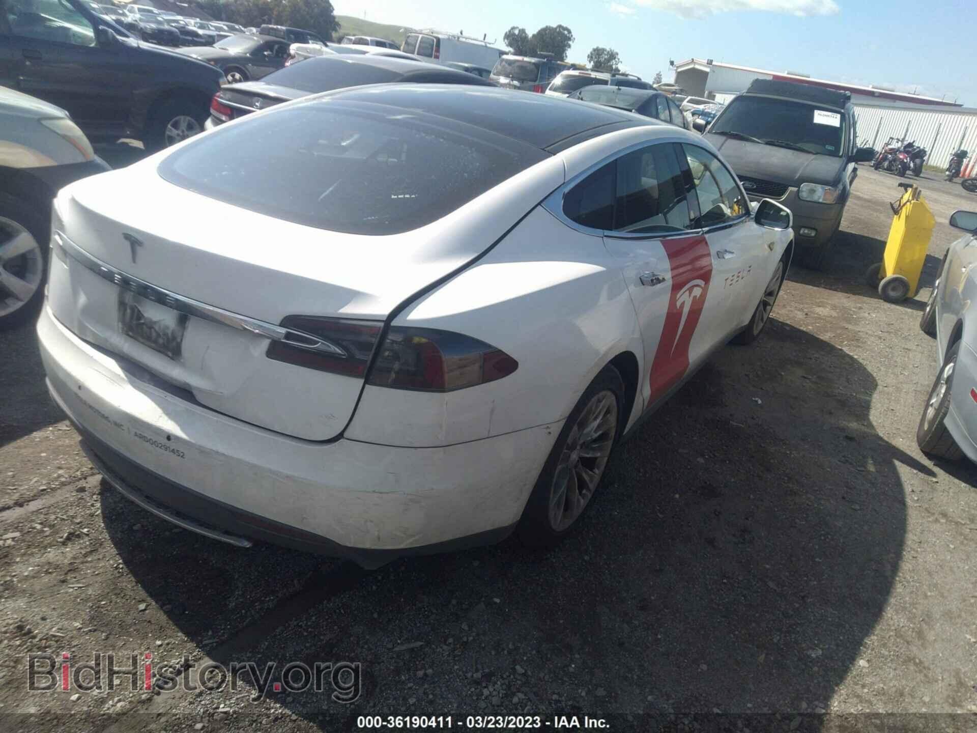 2014 TESLA MODEL S - VIN: 5YJSA1H1XEFP35196 - Photo 4