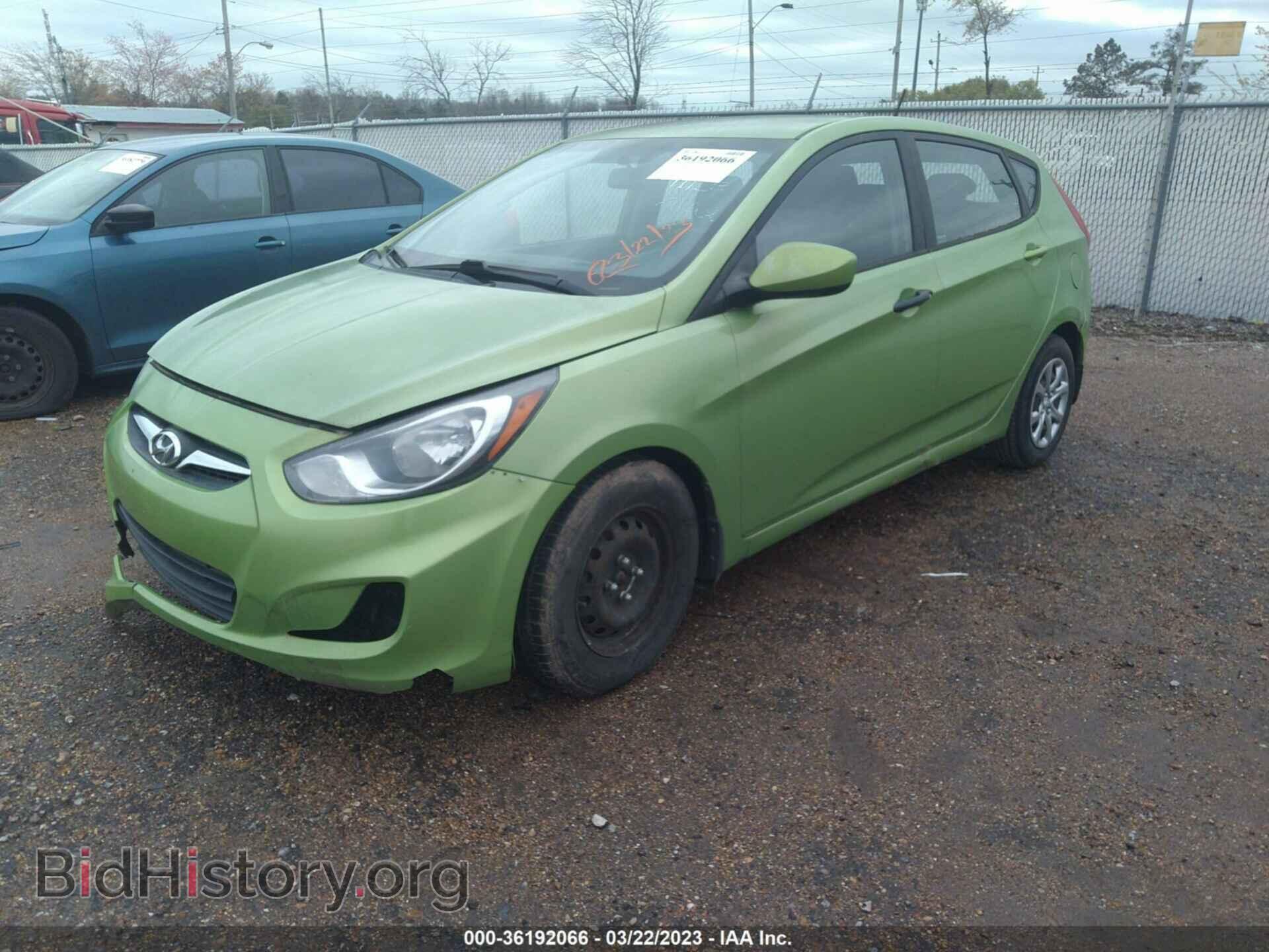 2013 HYUNDAI ACCENT - VIN: KMHCT5AE0DU092099 - Фото 2