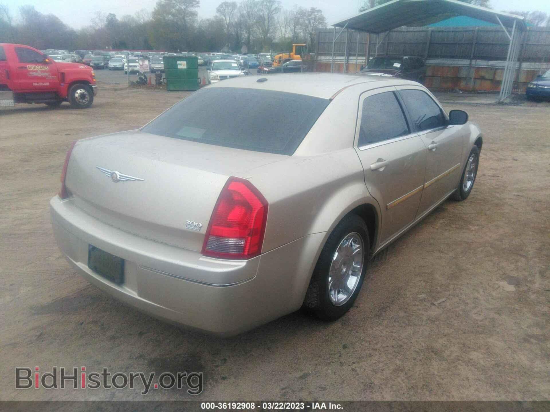 2006 CHRYSLER 300 - VIN: 2C3KA53G46H481276 - Фото 4