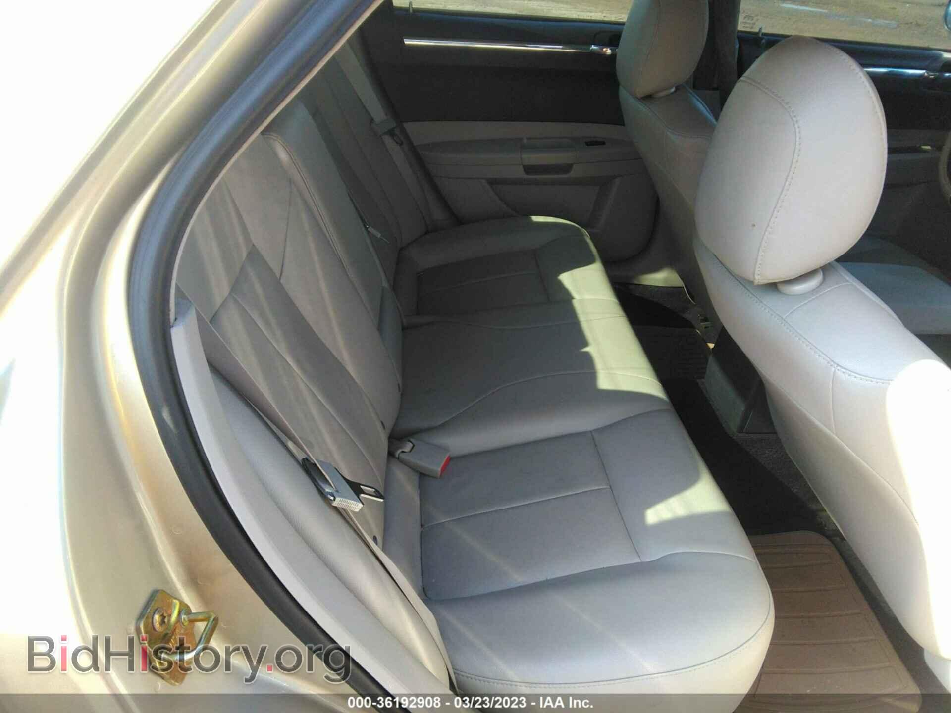 2006 CHRYSLER 300 - VIN: 2C3KA53G46H481276 - Фото 8